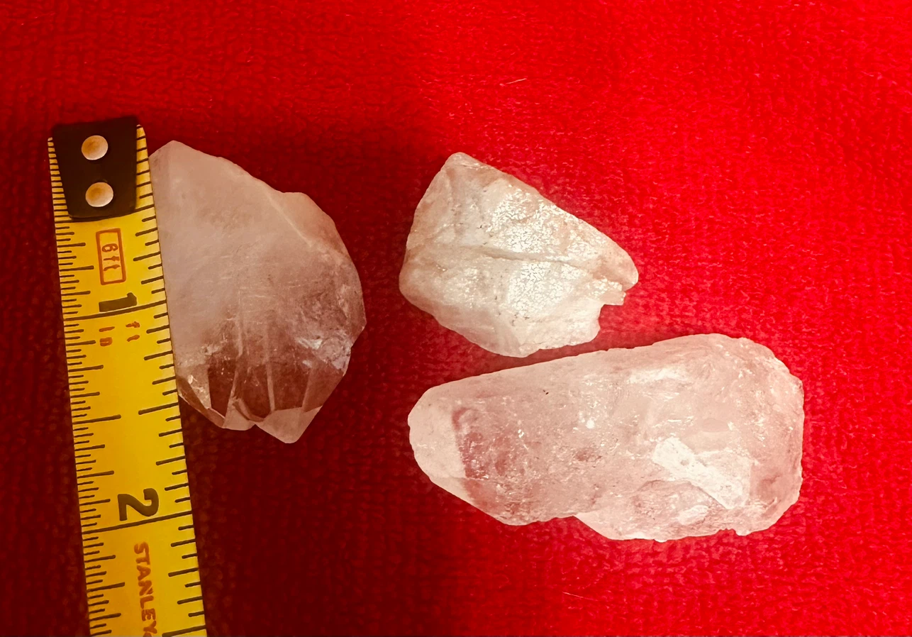 Set of 3 Raw Clear Quartz Crystals - photo 3