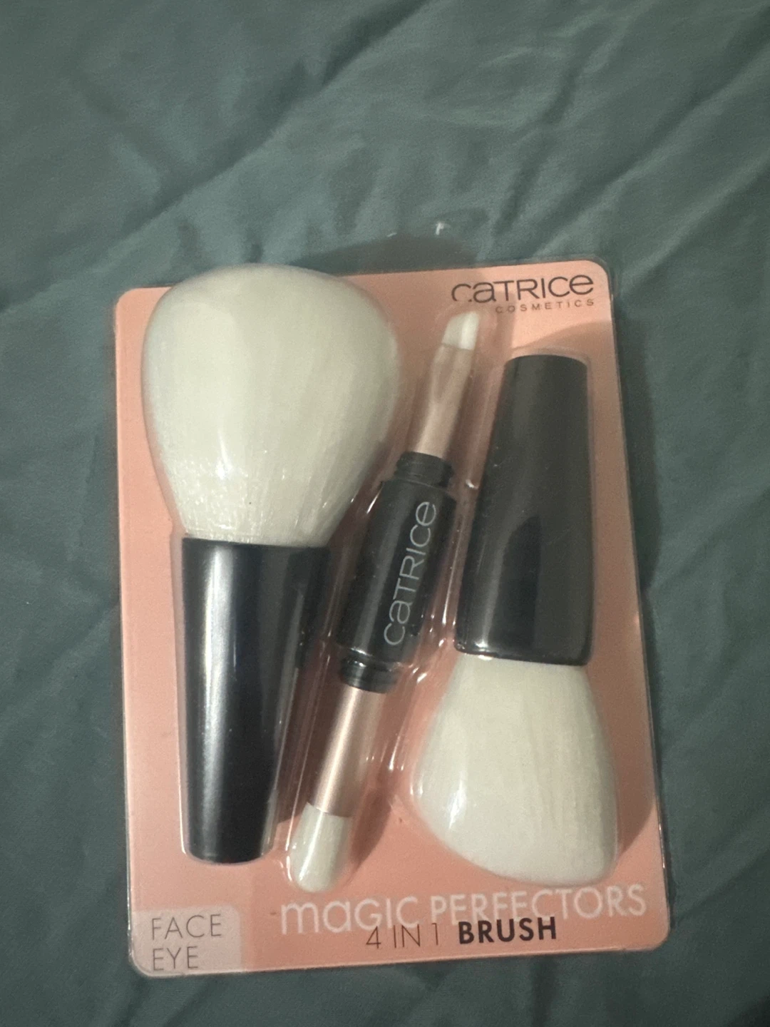 🏈 Magic Perfectors 4-in-1 Brush
