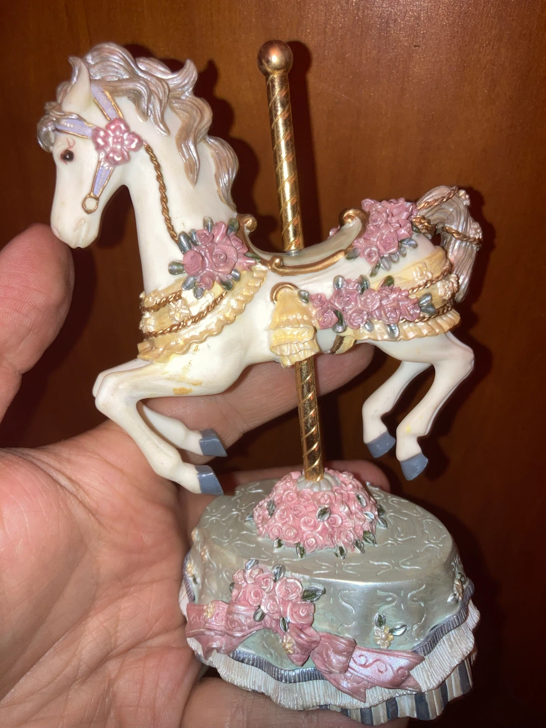 “Music Box Dancer” County Fair Collection (Heritage House) 🏈