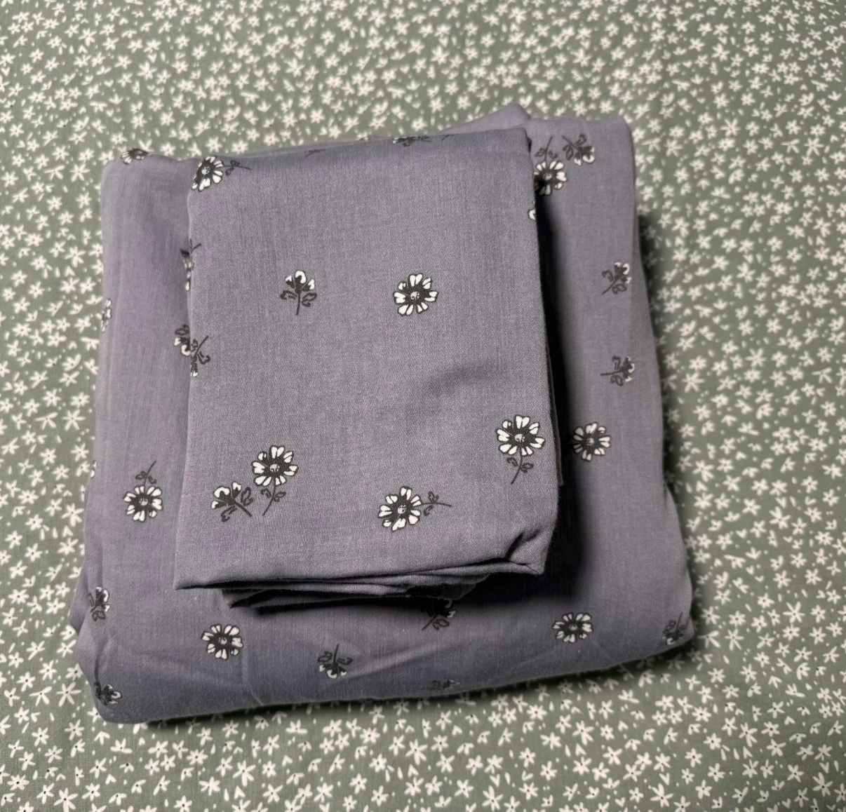 Grey Duvet Cover Set - Pick Up in Alpine Park SW