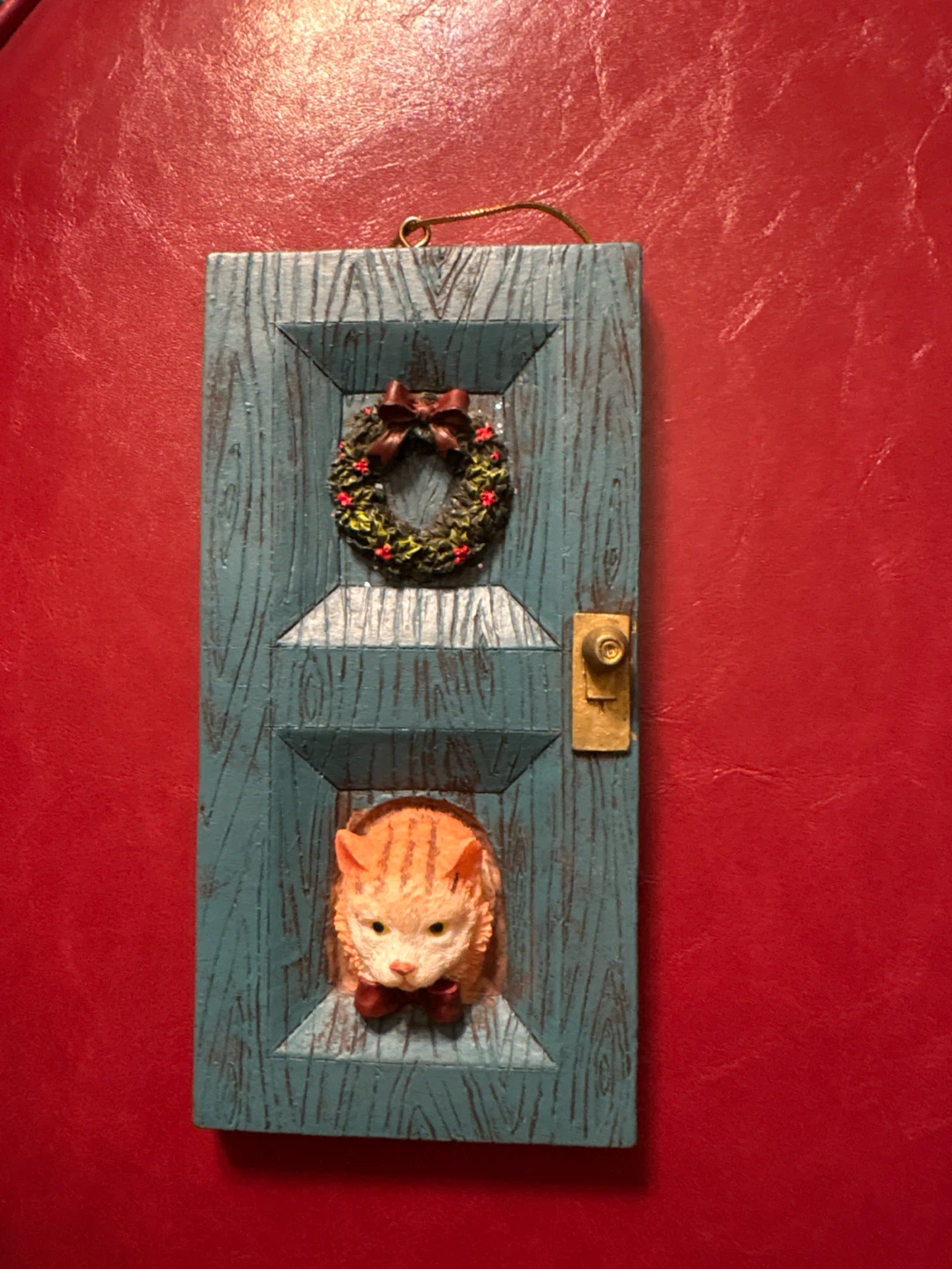 🏈 Decorative Cat Door Christmas Ornament