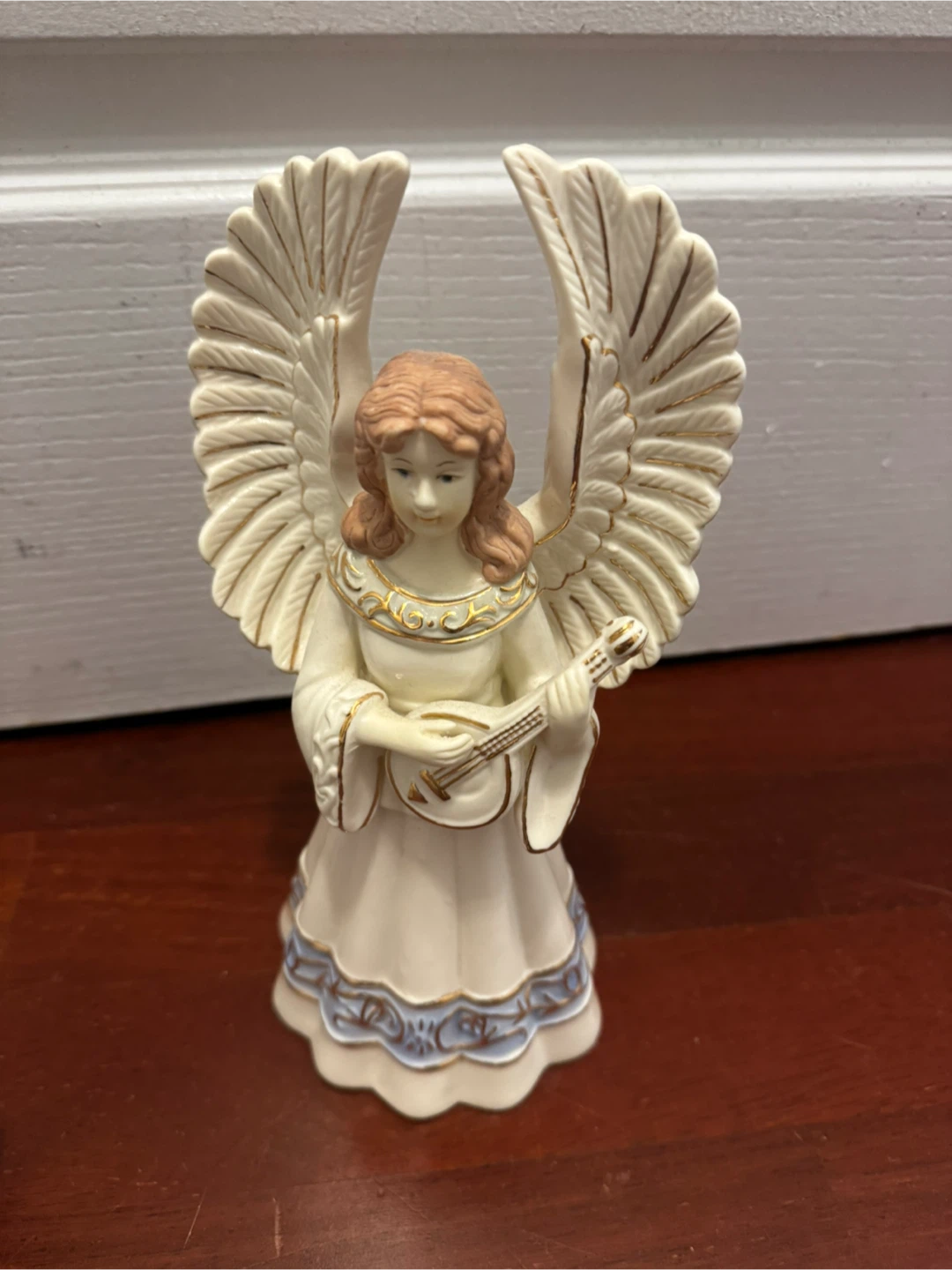 Porcelain Angel Figurine - photo 3