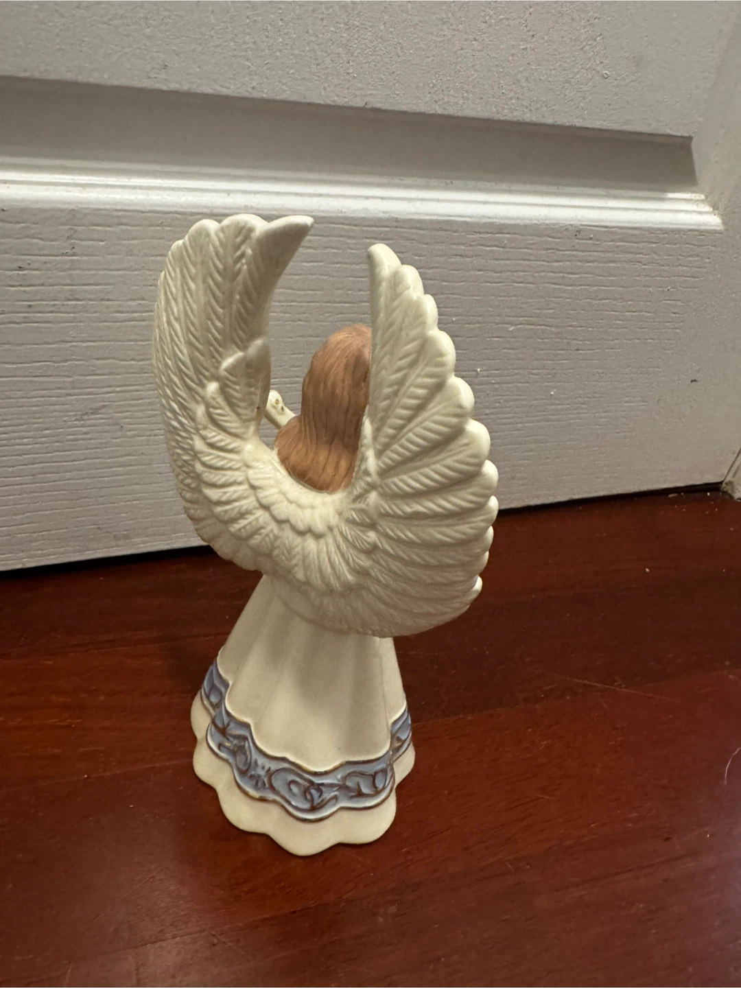 Porcelain Angel Figurine - photo 4