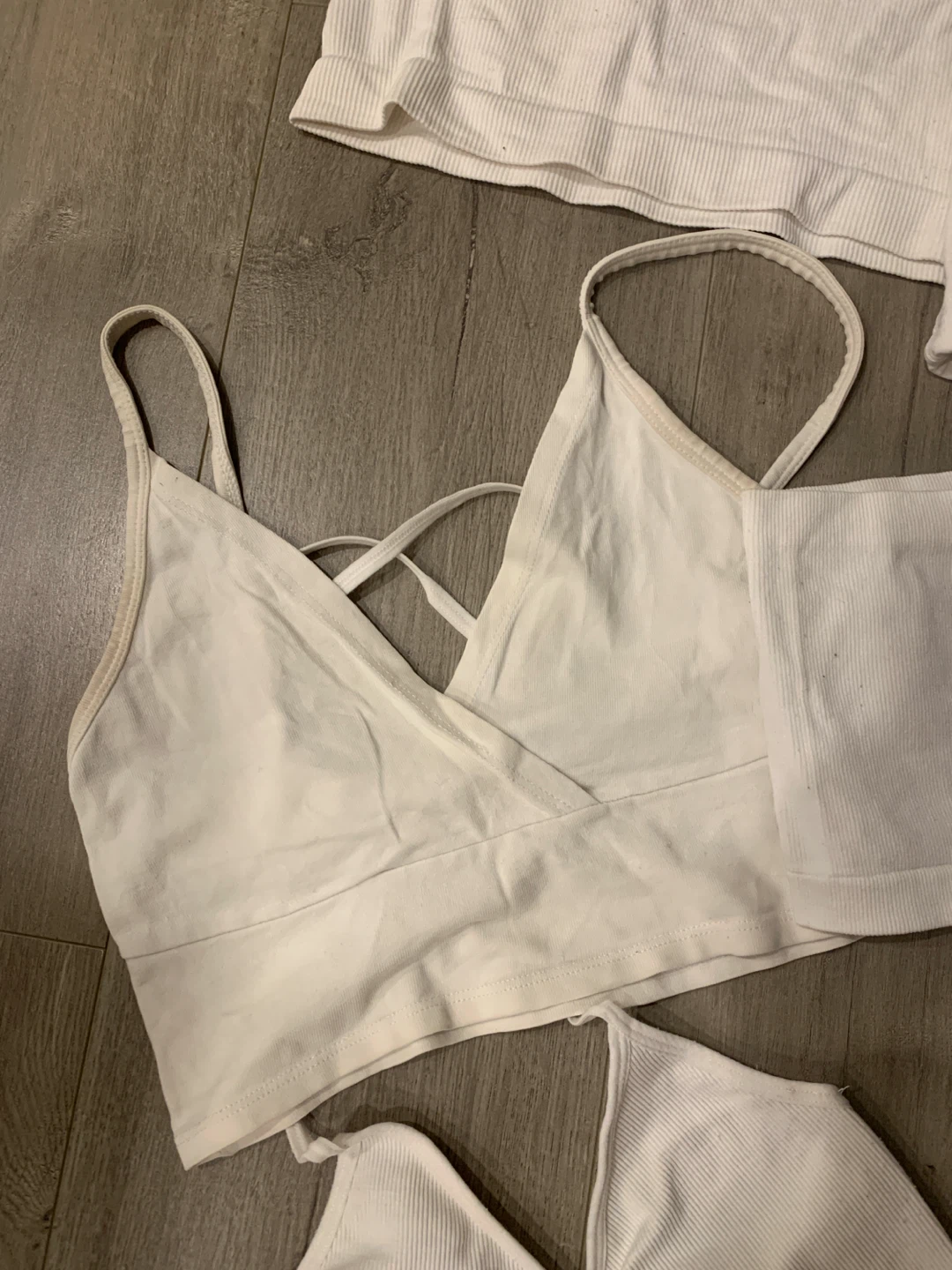 Lot of White / creme Crop Tops 🏈🏈 - photo 5