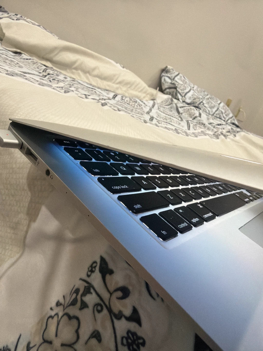 Apple MacBook Air - photo 4
