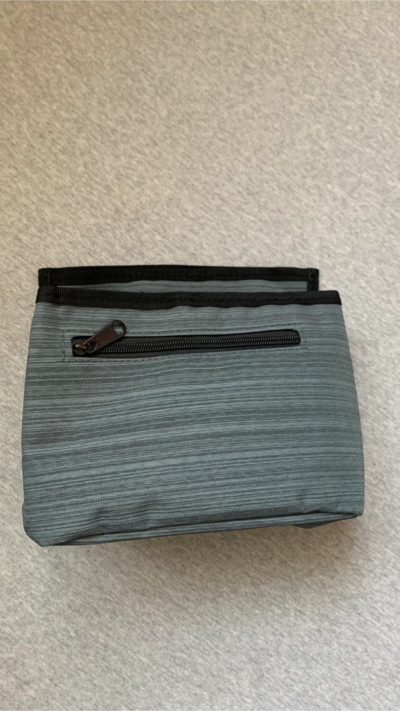 Two Grey multi-compartment travel organizers 🏈 - photo 4