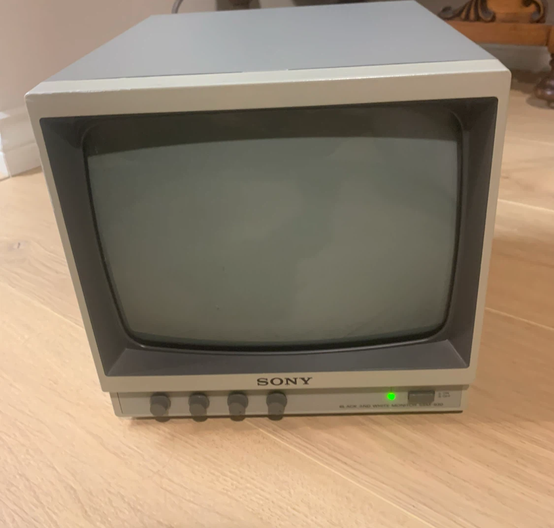 Sony SSM-930 Black and White Monitor