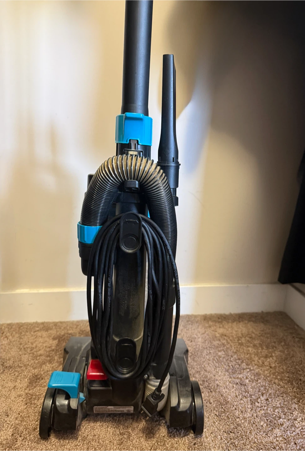 Bissell PowerForce Compact Vacuum - photo 2