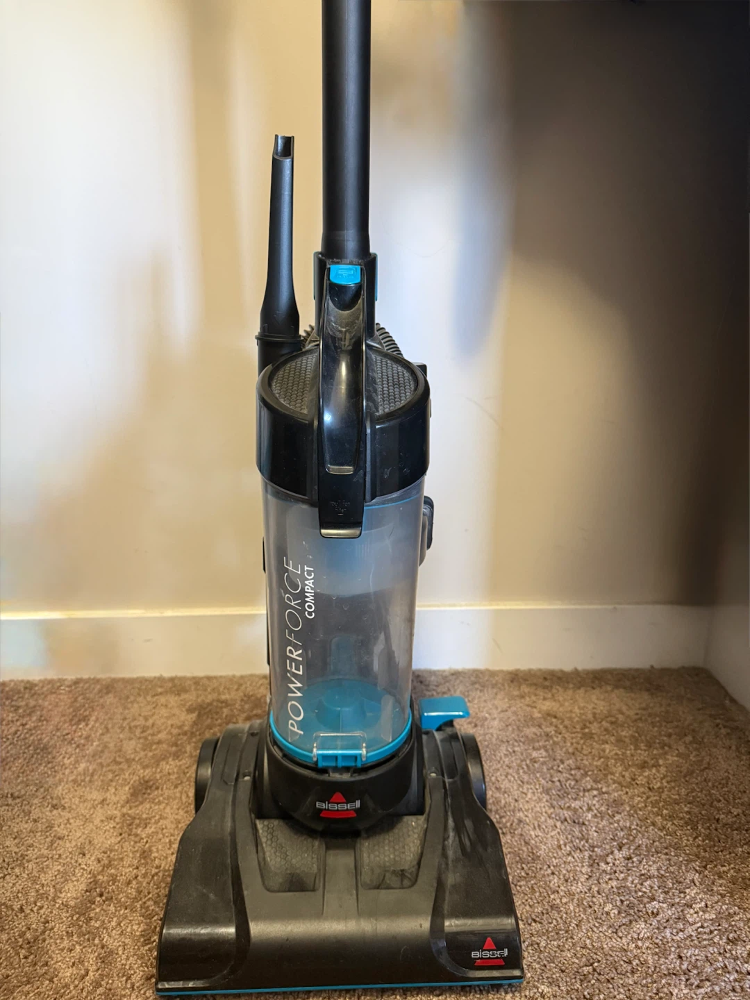 Bissell PowerForce Compact Vacuum - photo 3