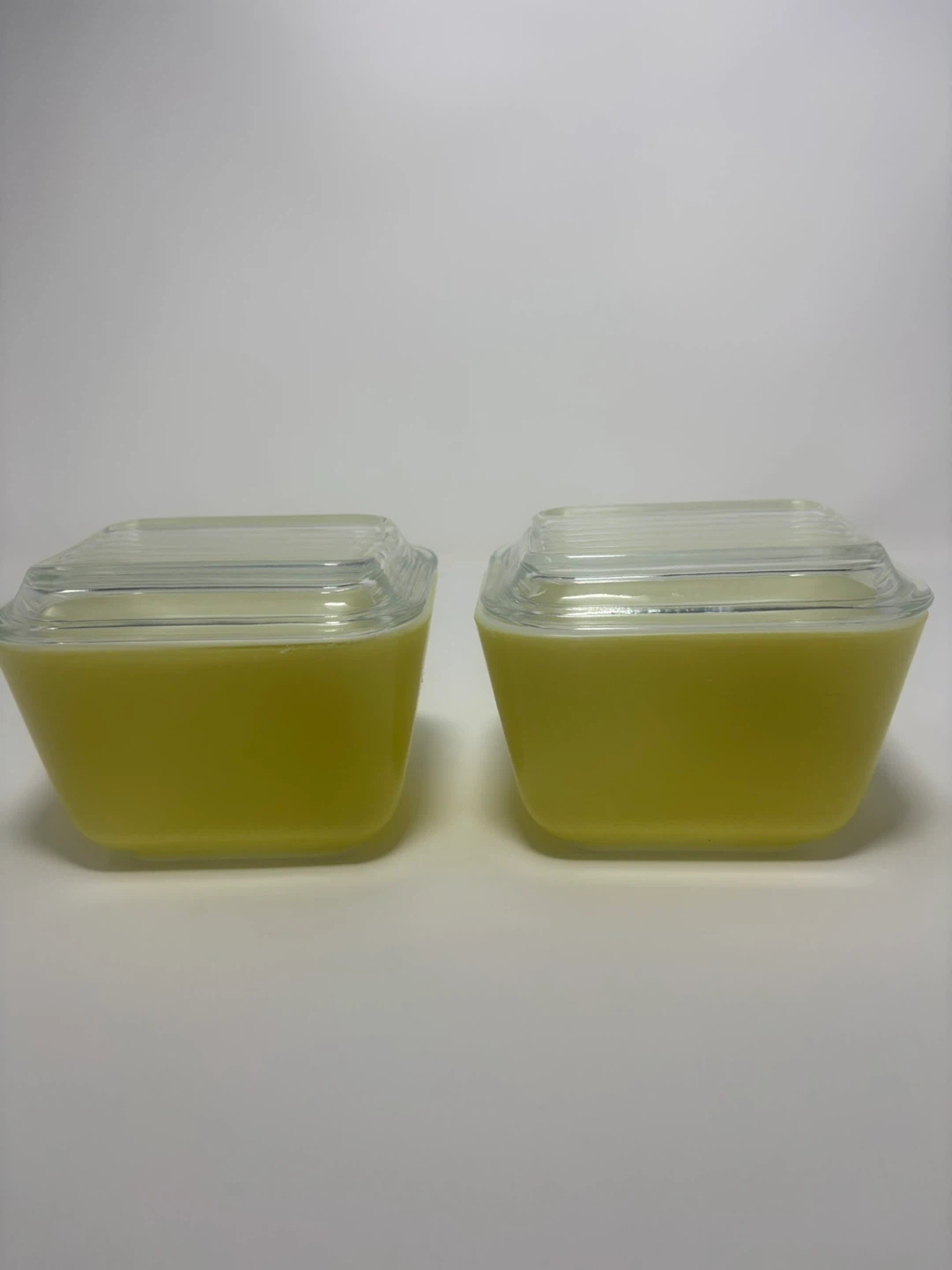 Set of 2 Vintage Pyrex Yellow 501 Refrigerator Dishes - photo 2