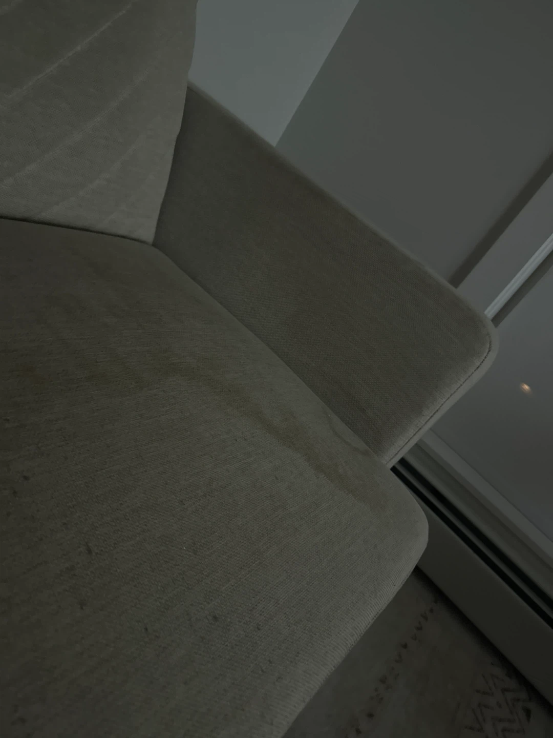 Couch - photo 2