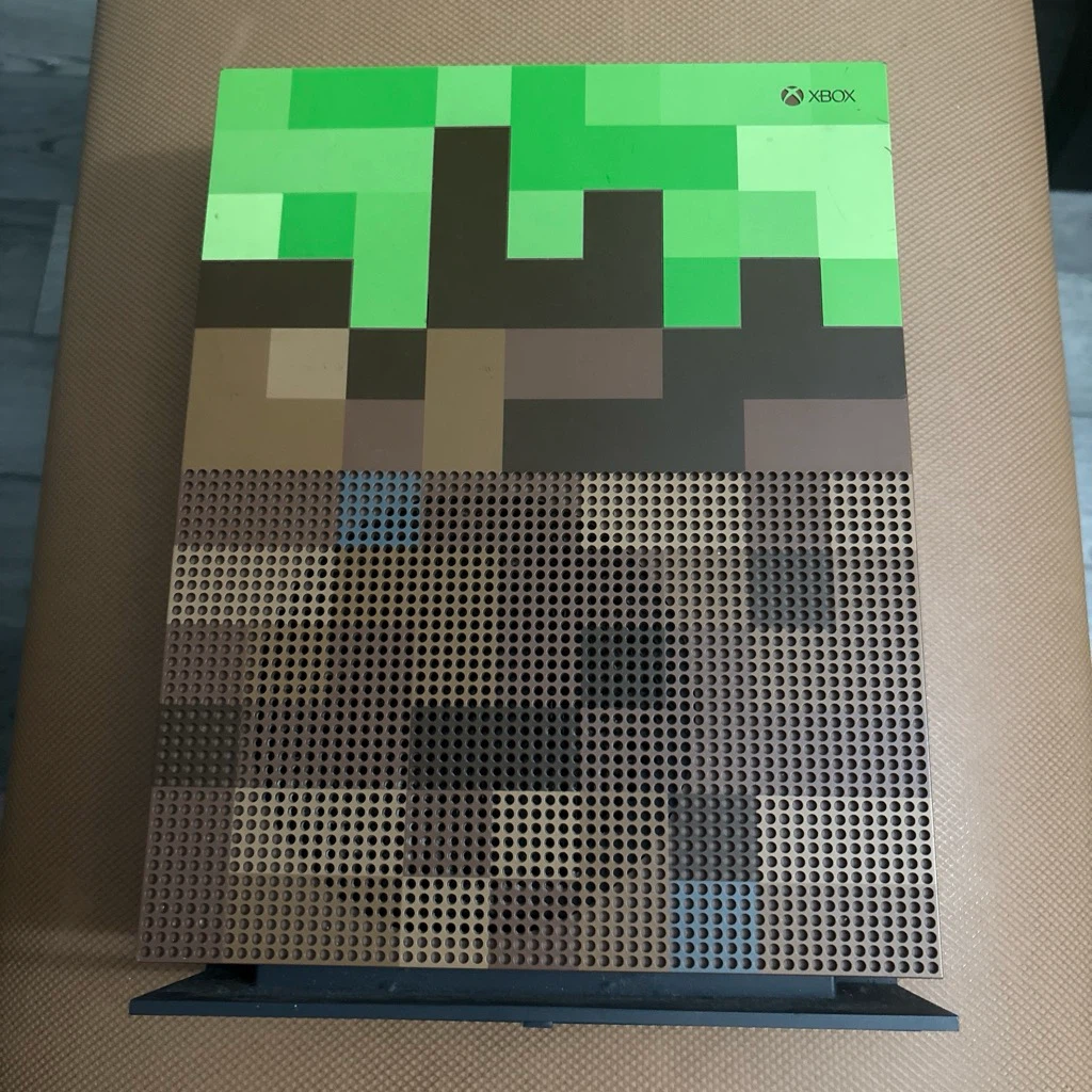 Xbox One S Minecraft Limited Edition Console - photo 2
