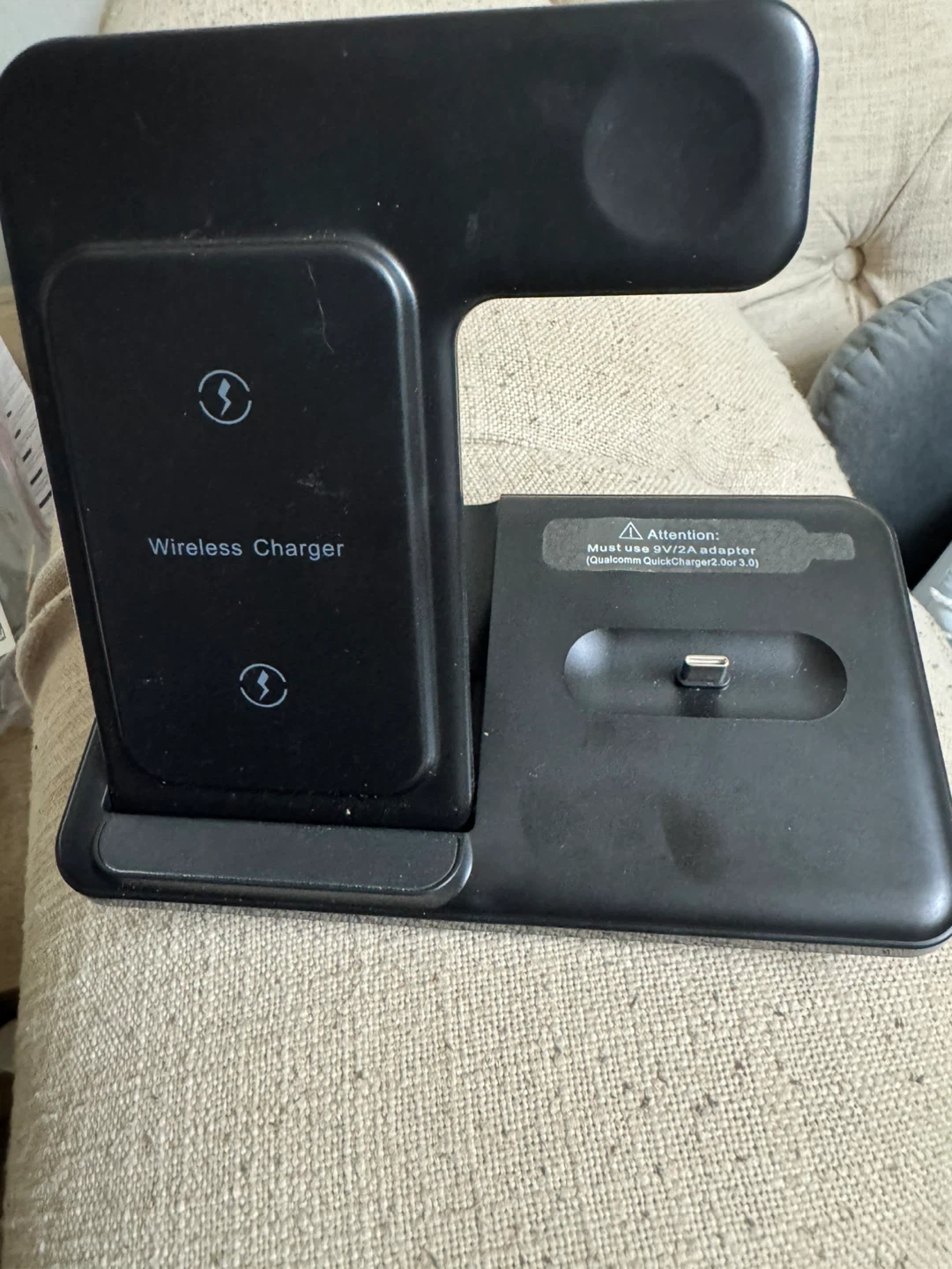 ABK-Q50 3-in-1 Wireless Charging Station 🏈