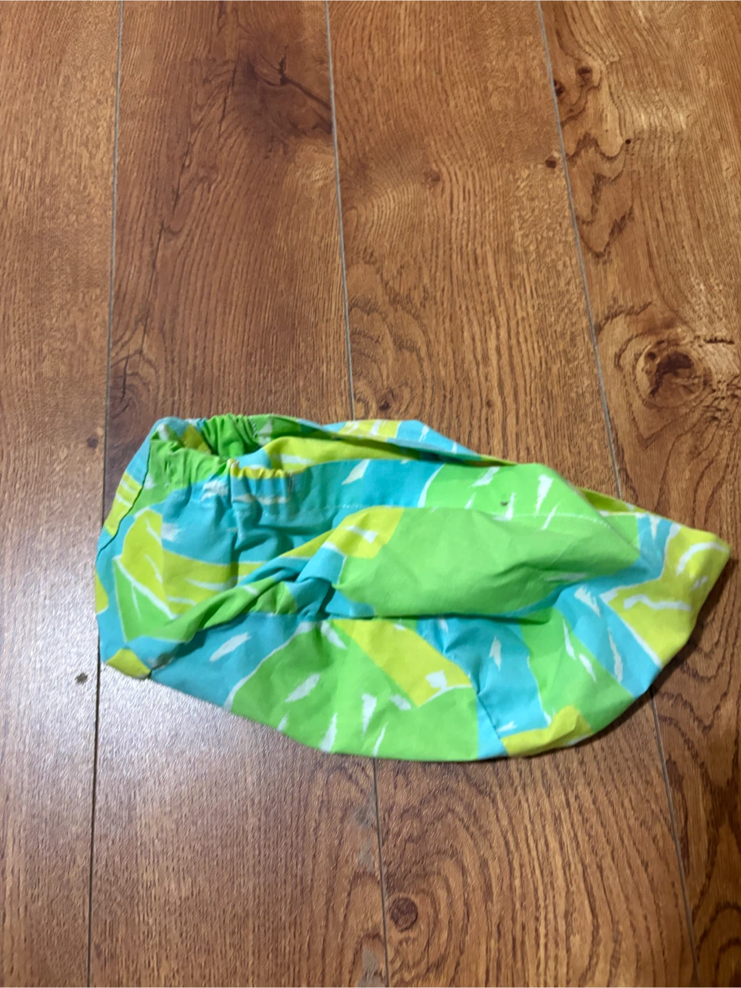 Green and blue patterned 🏈 elastic hair scrunchie