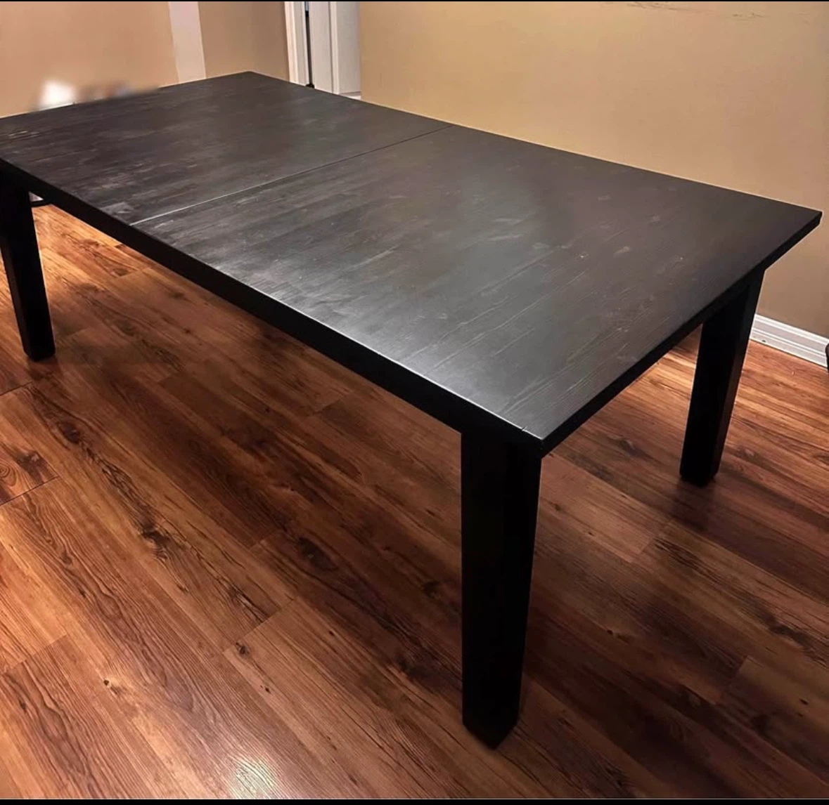 Beautiful expandable dining table for sale