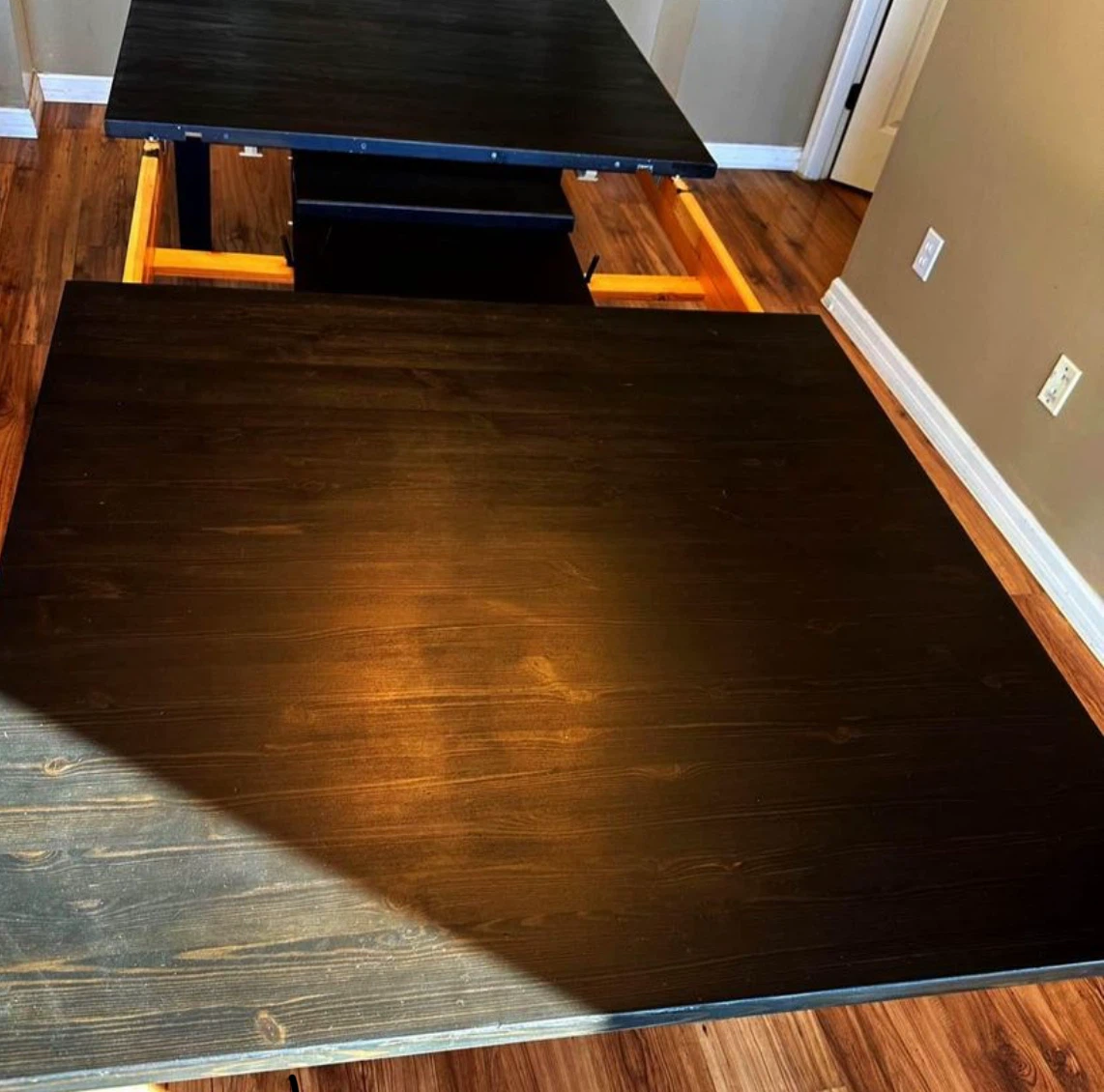 Beautiful expandable dining table for sale - photo 2