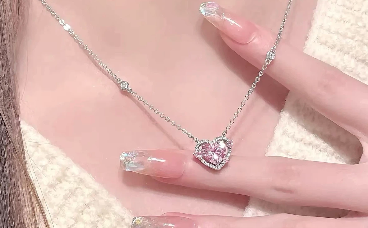 NEW - Silver Pink Heart Crystal Pendant Necklace