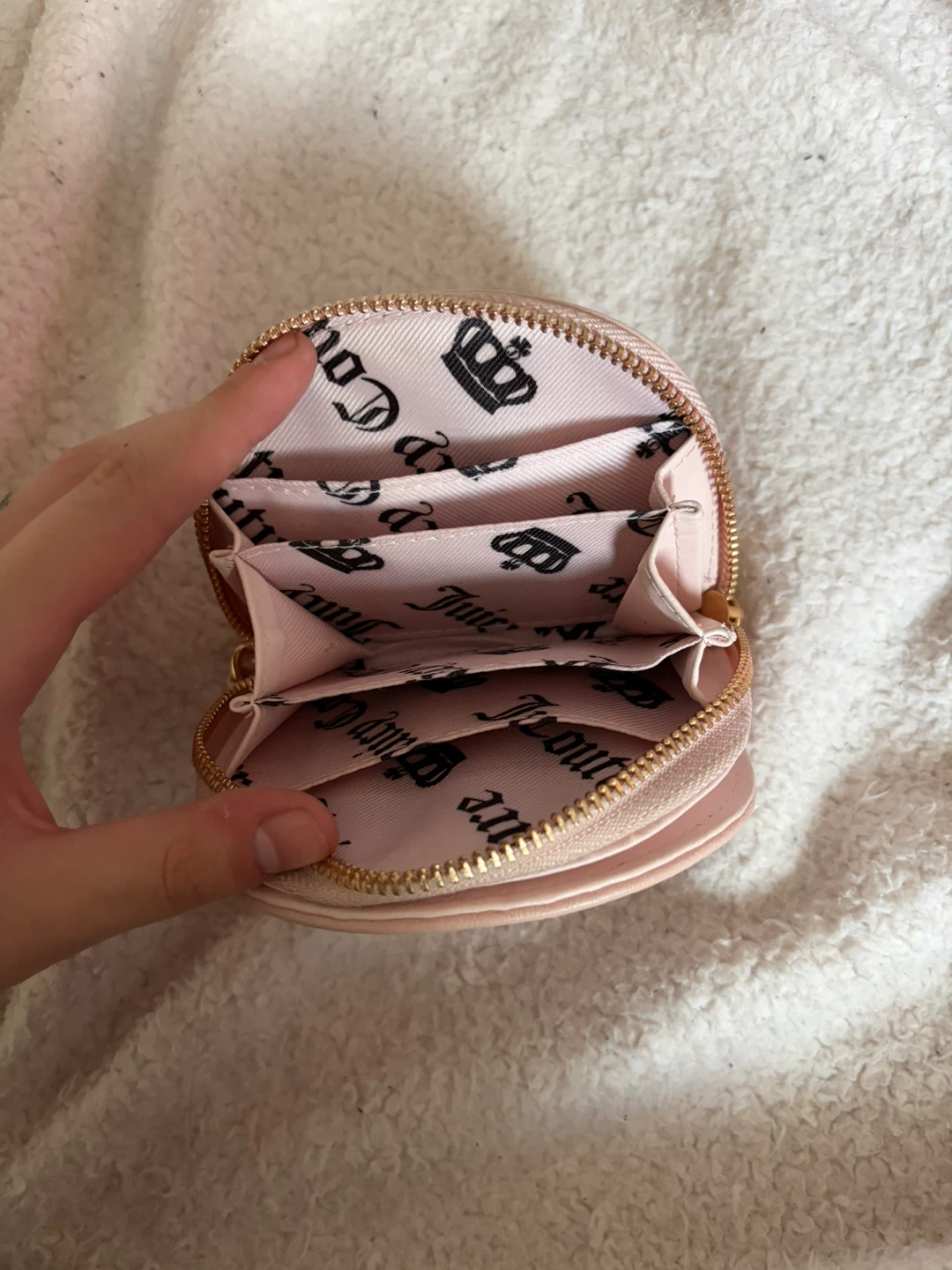 Juicy Couture Pink Heart Coin Purse - photo 3