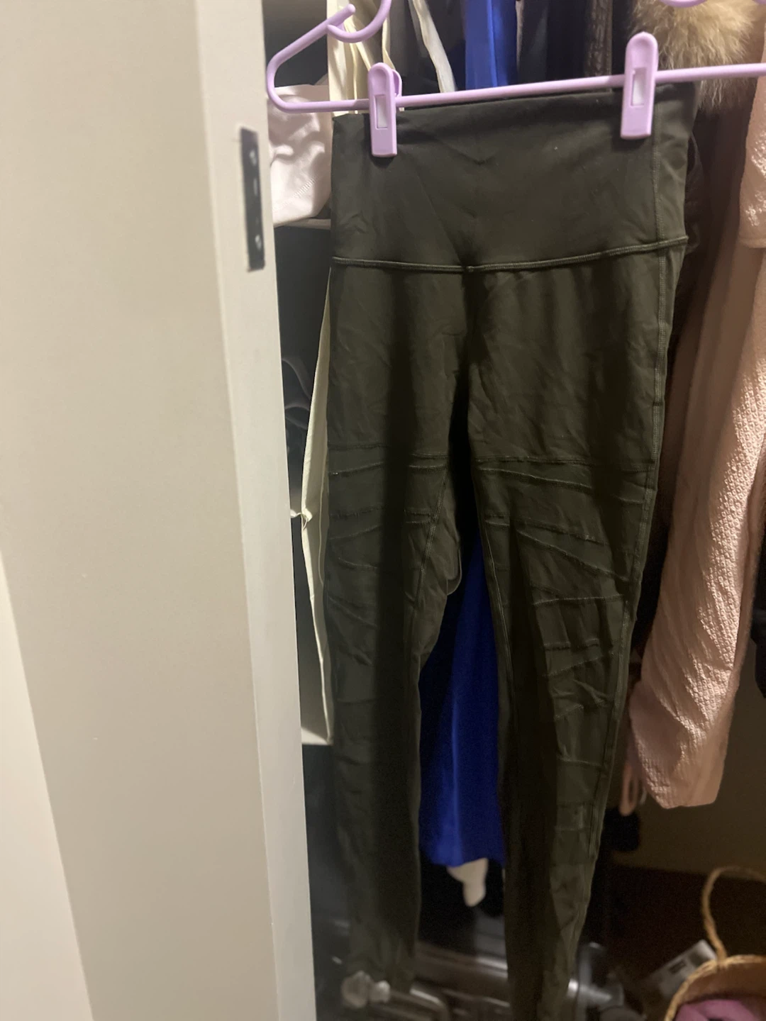 Lululemon Women's Mesh Leggings Size 4 - photo 2
