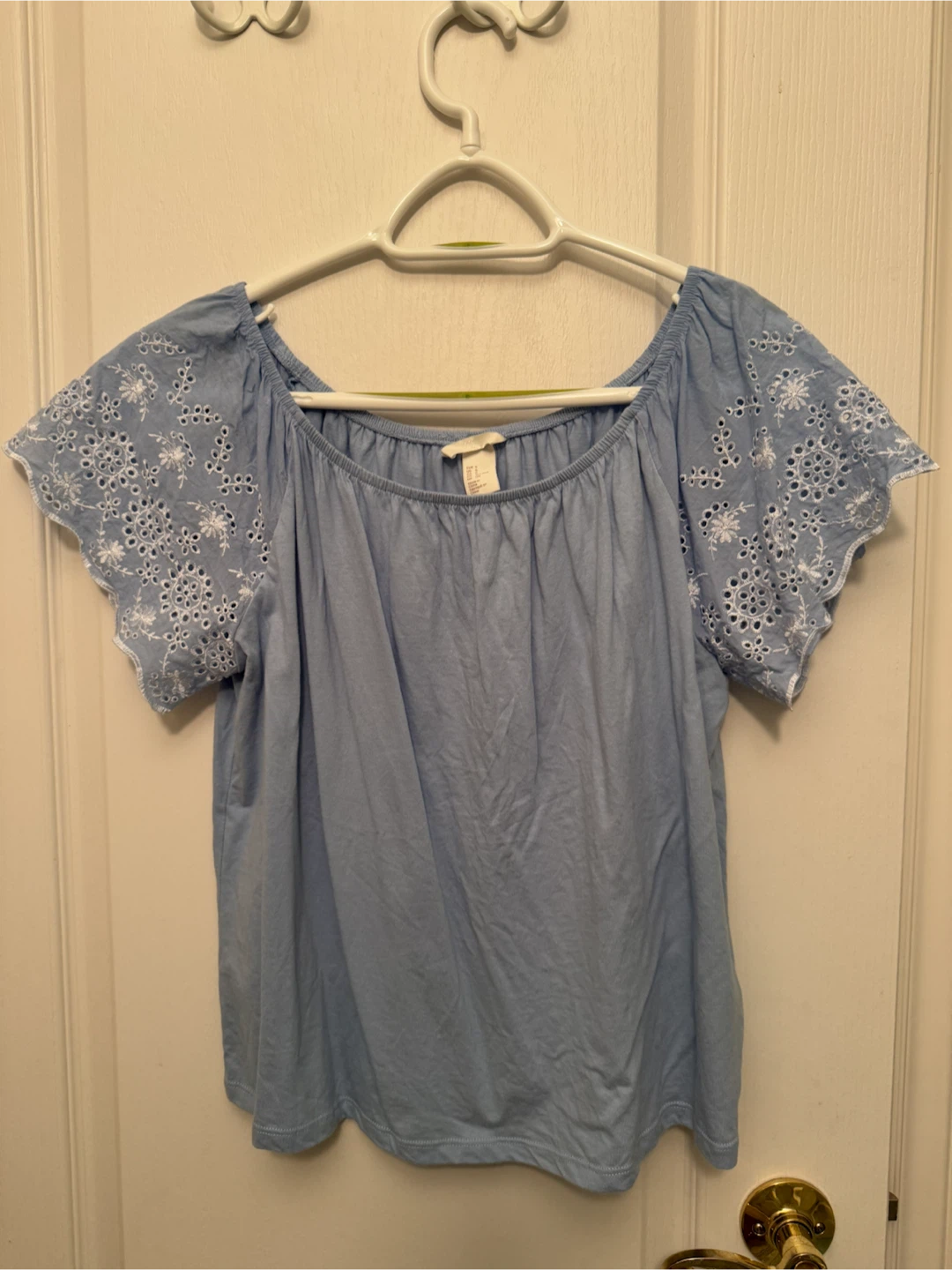 H&M Light Blue Eyelet Sleeve Top - S