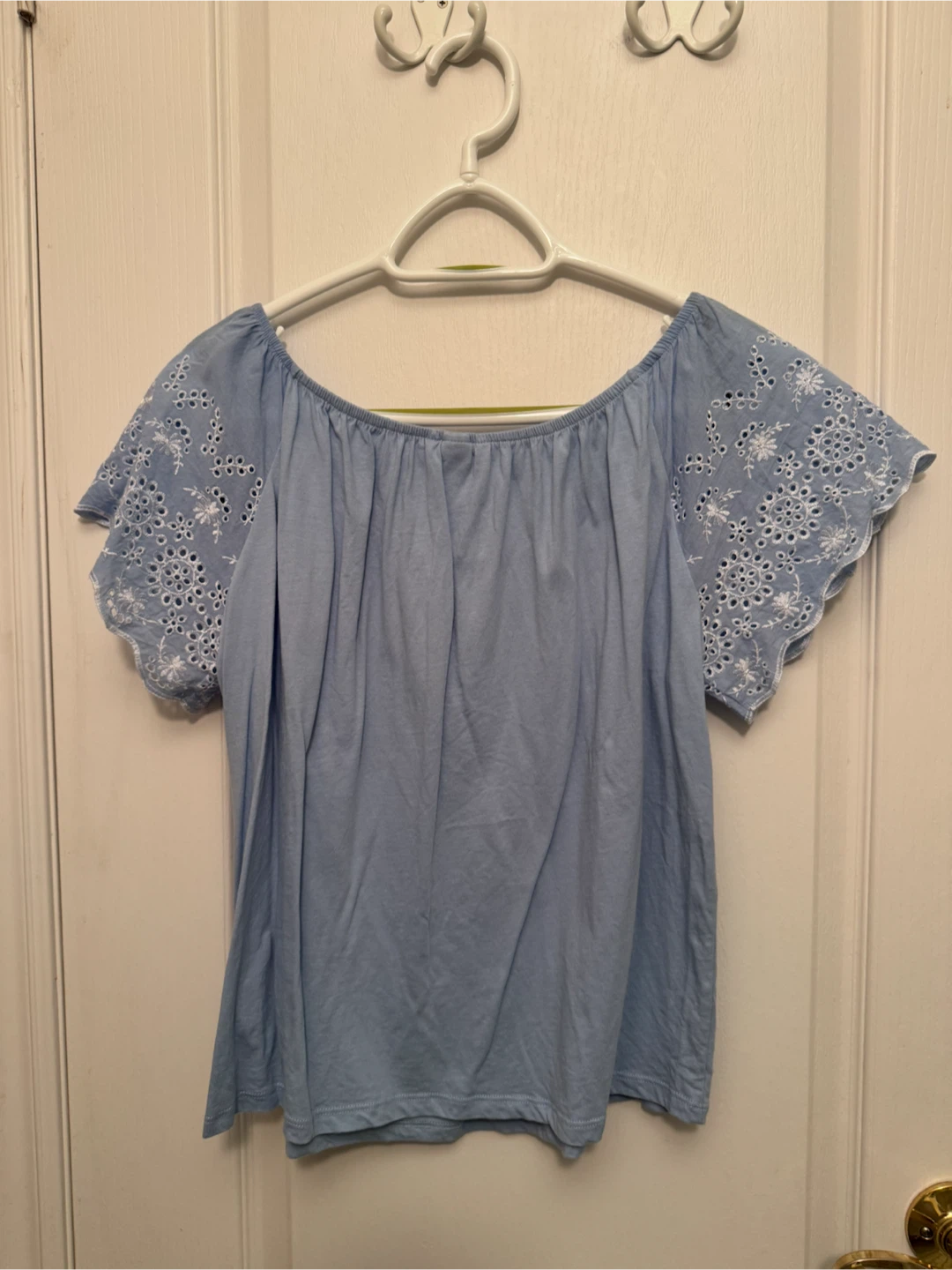 H&M Light Blue Eyelet Sleeve Top - S - photo 2