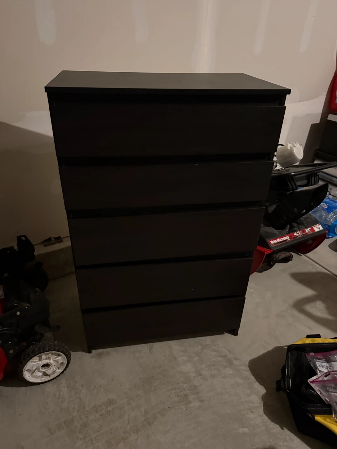 Black 5-Drawer Dresser
