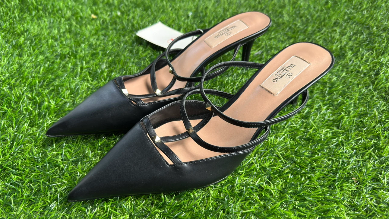 Valentino Garavani Rockstud Mules – EU 40