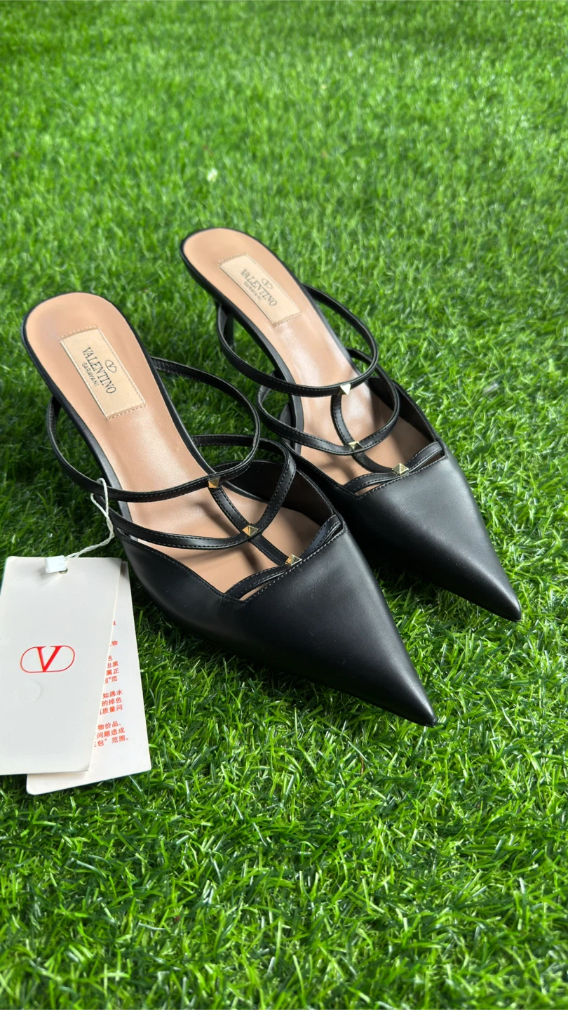 Valentino Garavani Rockstud Mules – EU 40 - photo 2