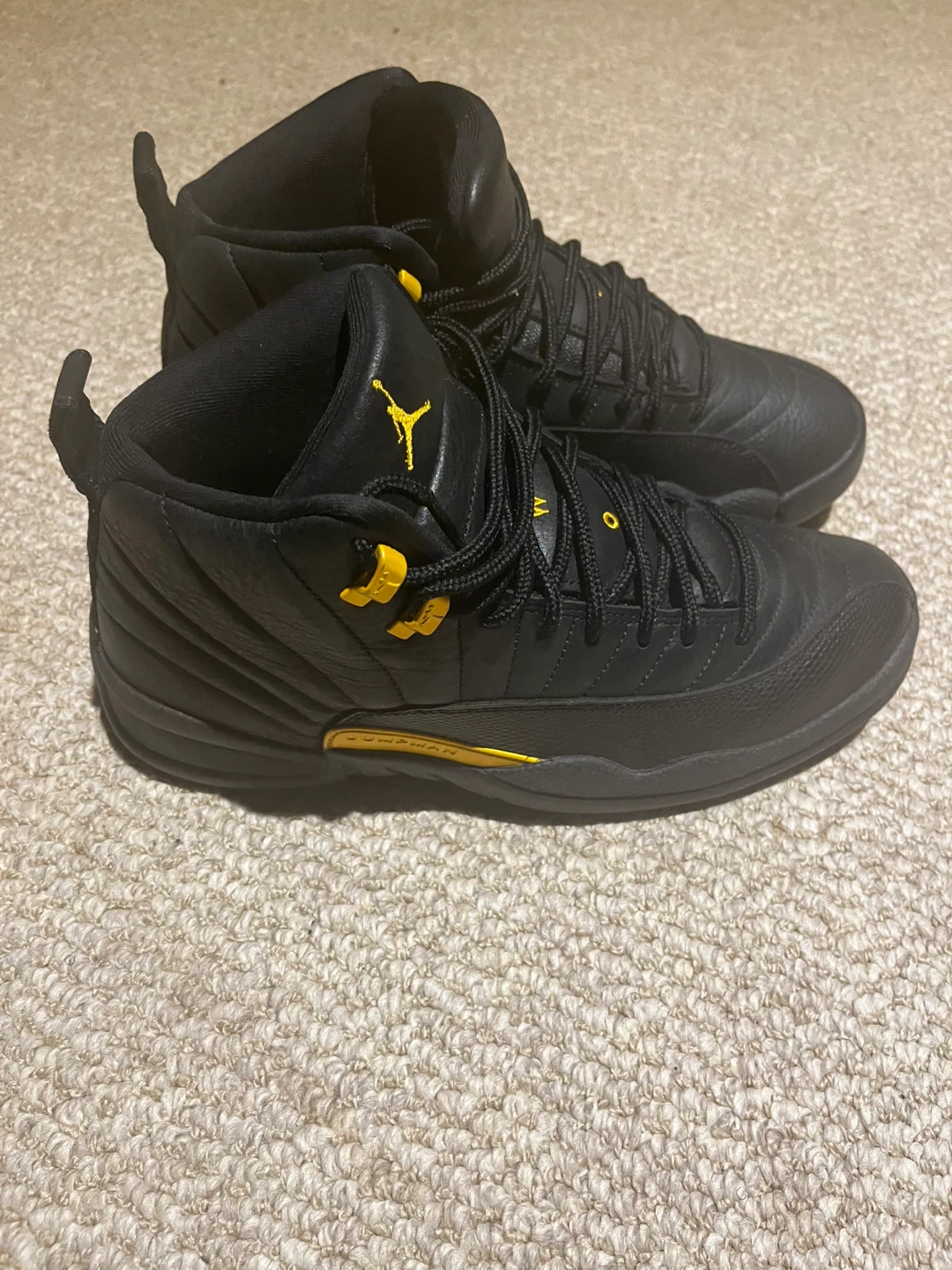Jordan 12 Retro Black Yellow - photo 5