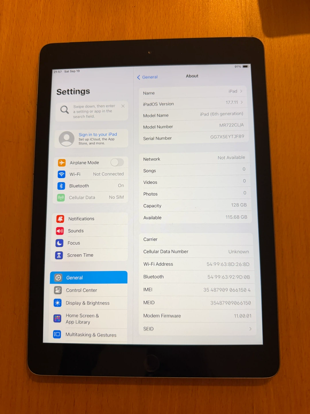 Apple iPad 6th Generation 128GB WiFi with Cellular - photo 2