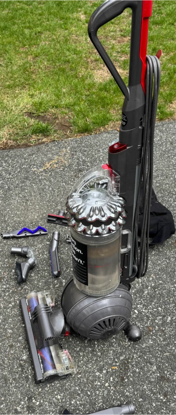 Dyson Cinetic Big Ball Animal + Allergy Vacuum - photo 2
