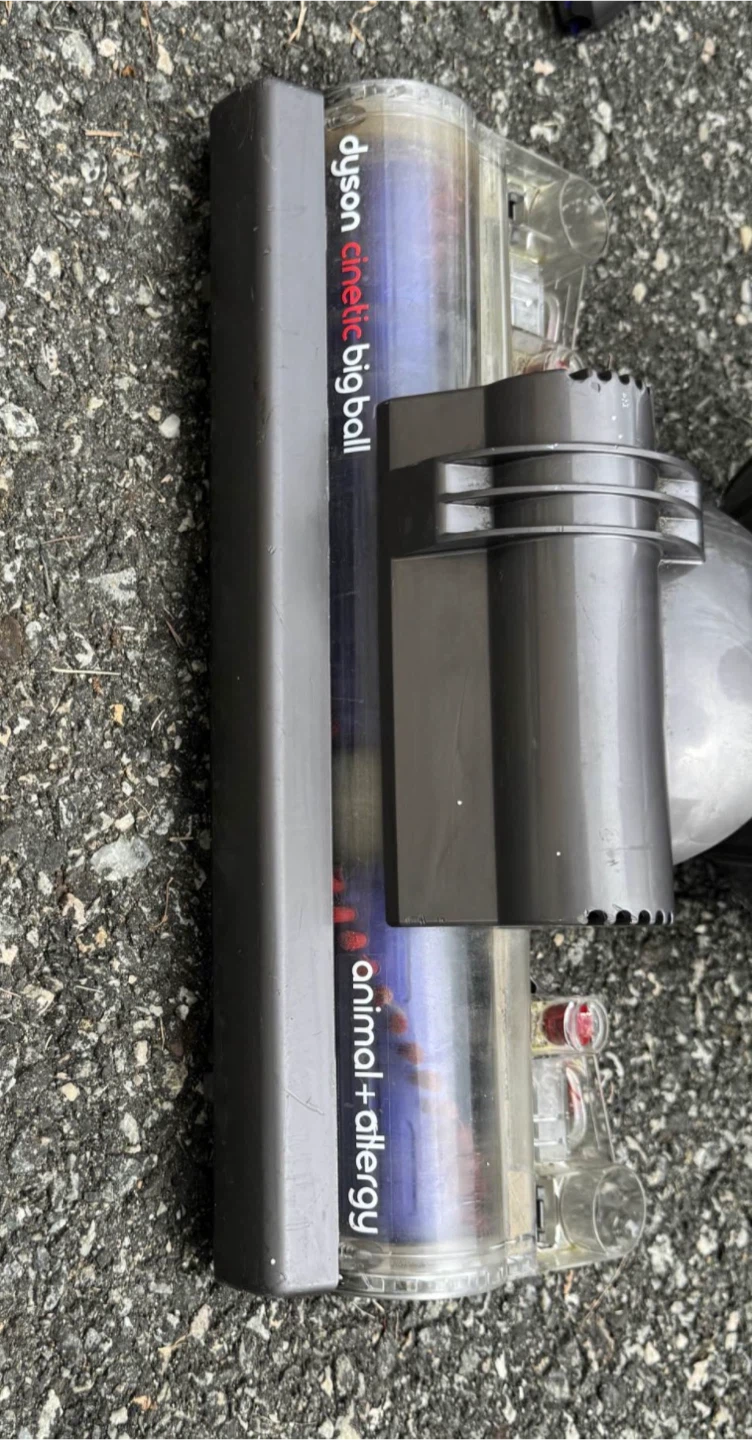 Dyson Cinetic Big Ball Animal + Allergy Vacuum - photo 3