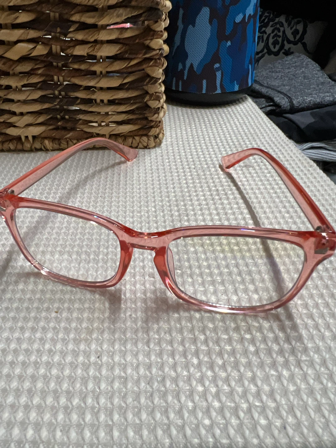 🏈 Pink Transparent Frame Glasses