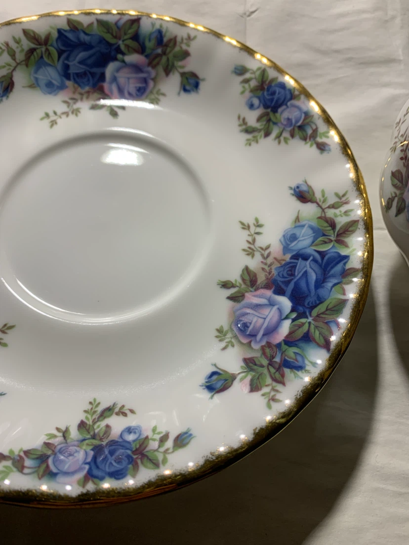 Royal Albert Moonlight Rose Teacup and Saucer - photo 4
