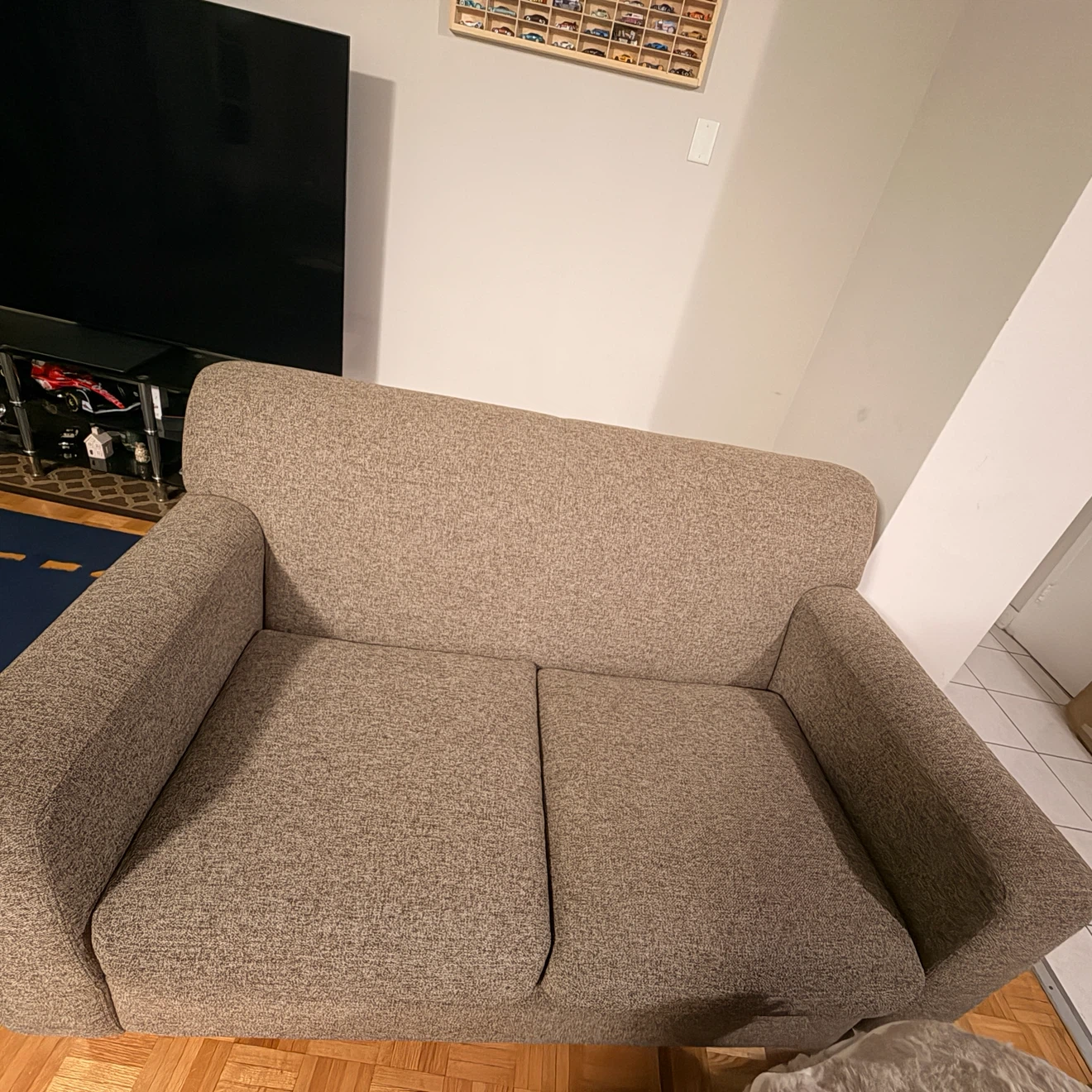2-Seater Chenille Loveseat Sofa – Excellent Condition – $220 - photo 4