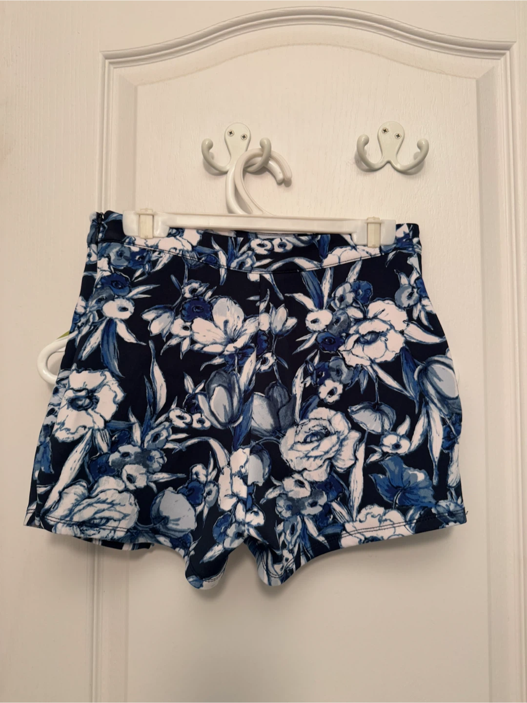 Abercrombie Blue and White Floral Skort - S - photo 2