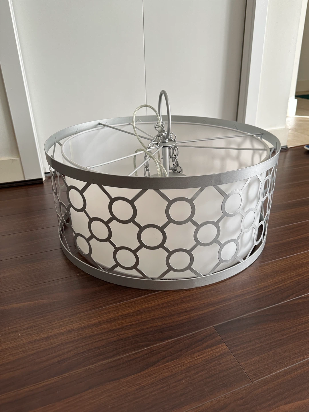 Metal lattice round ceiling light fixture