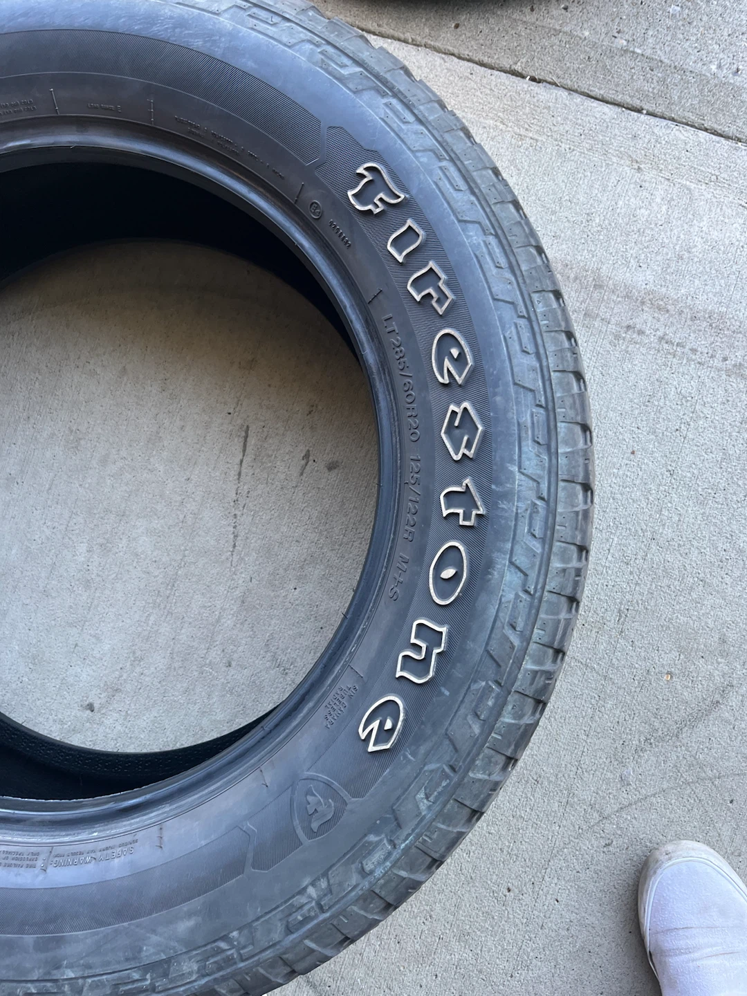 LT285/60R20 Firestone Transforce AT2 LT285/60R20 - photo 4