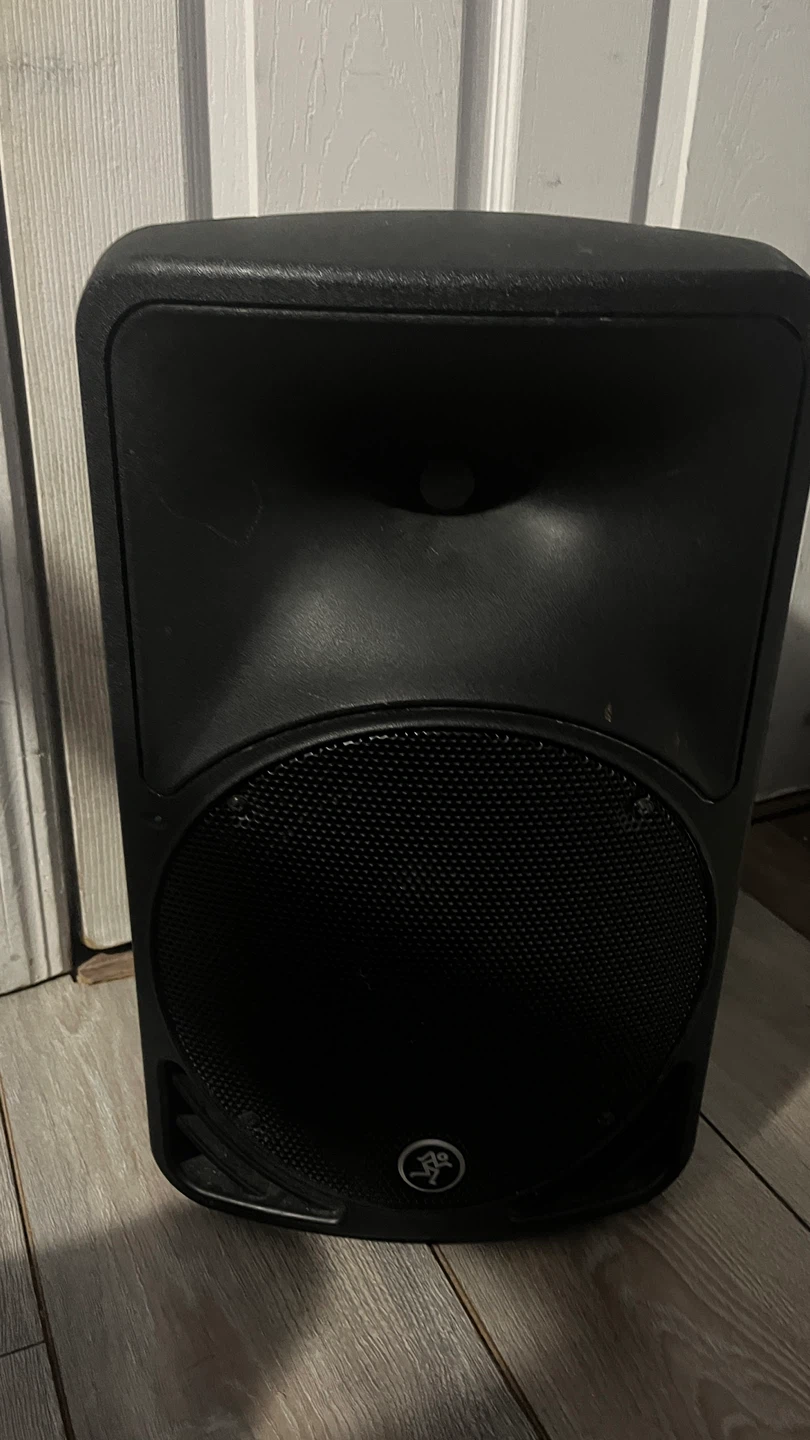 Negotiable Mackie SRM350v3 Powered Loudspeaker - photo 2