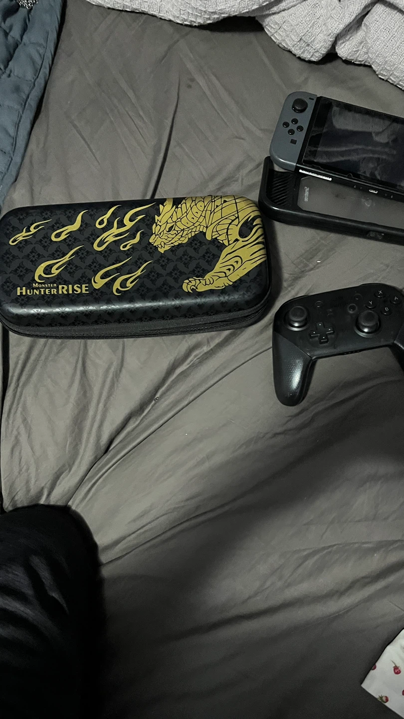 Nintendo Switch Console with Pro Controller and Case - photo 2