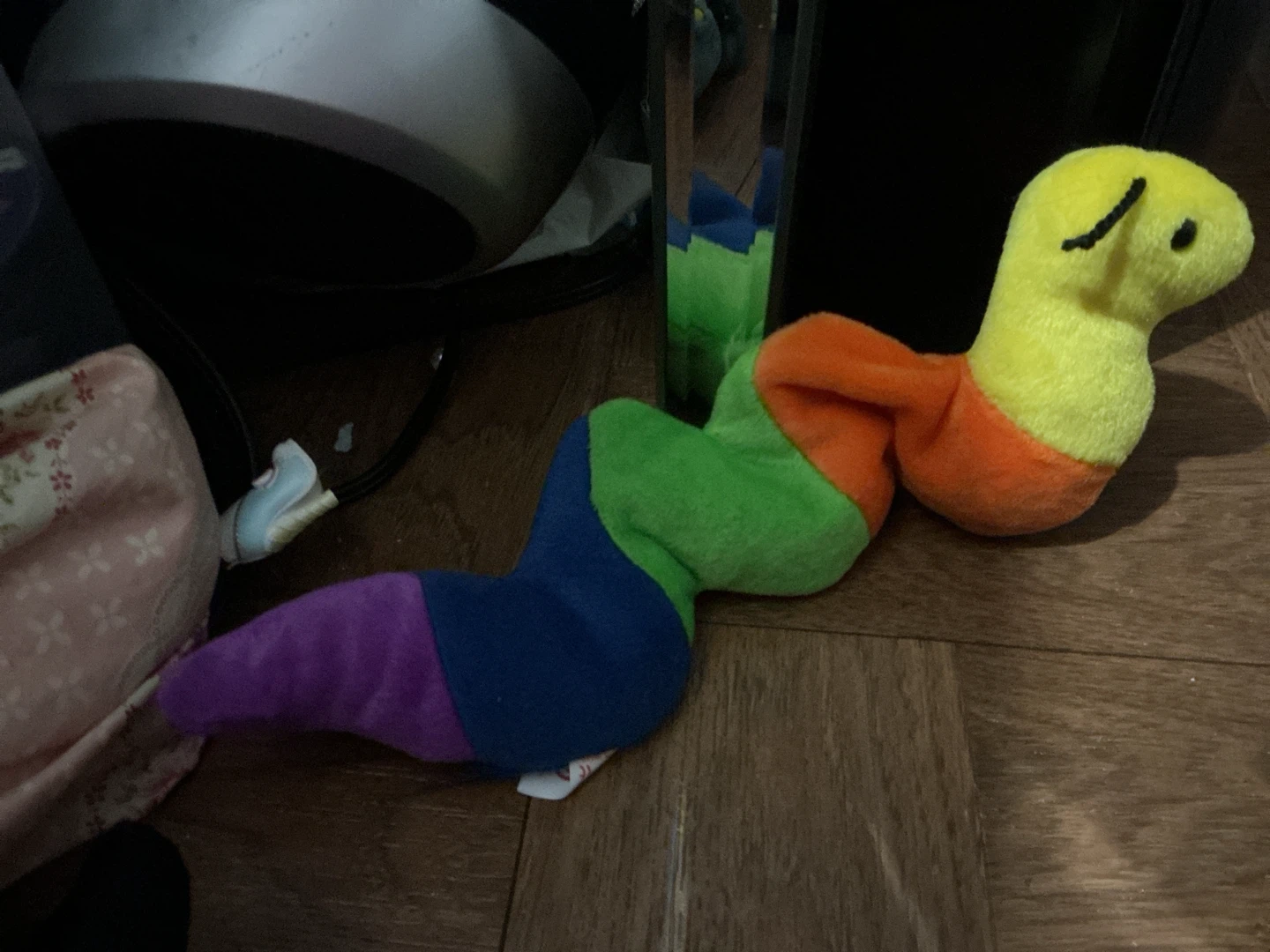Rainbow Plush Worm Toy 🏈