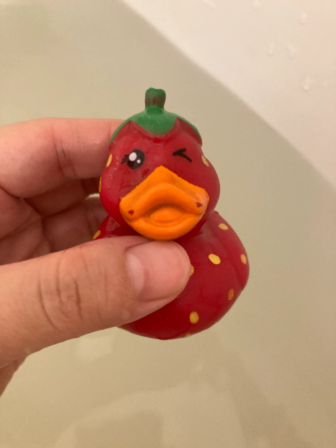 Strawberry Design Rubber Bath Duck🏈