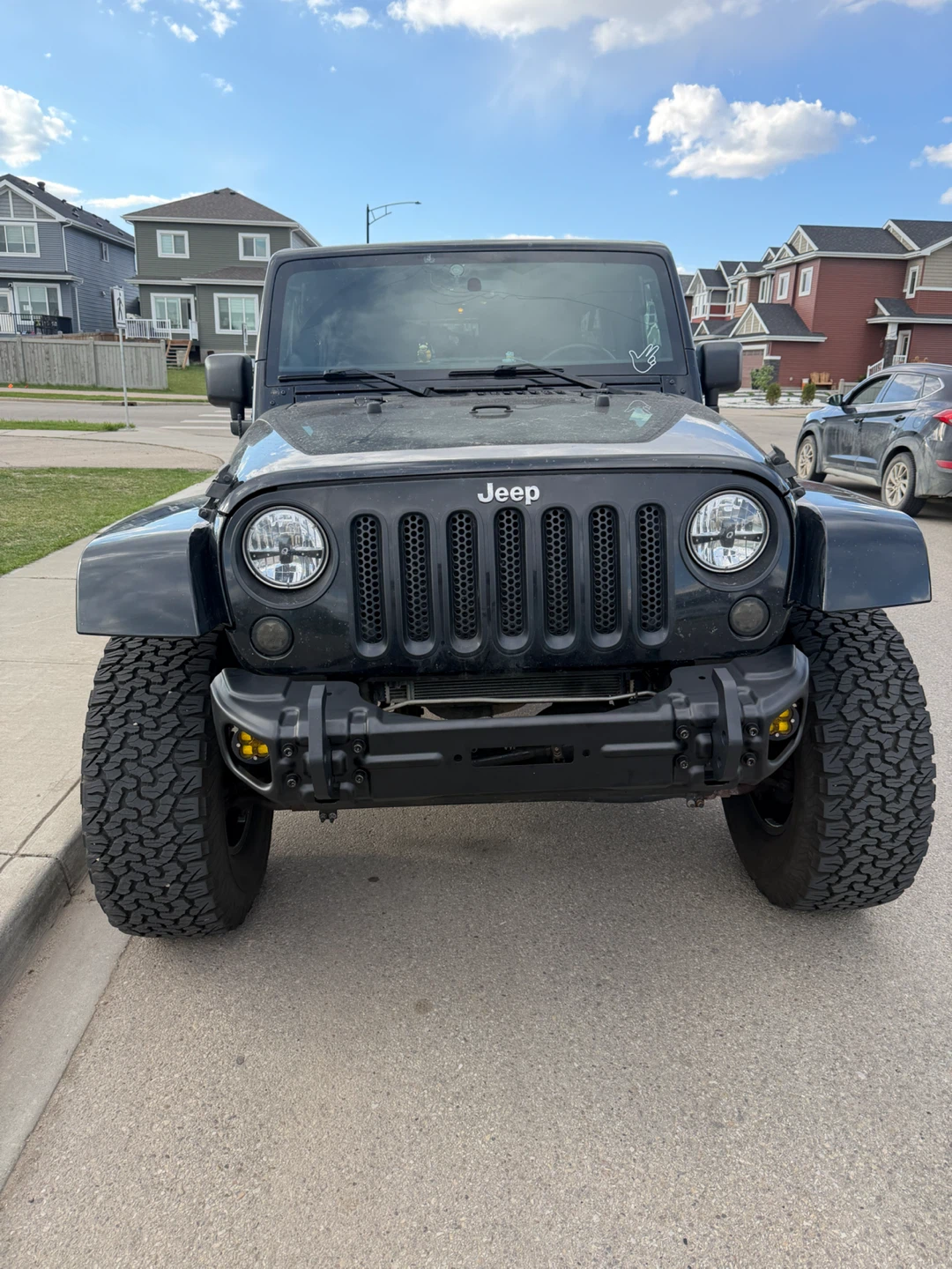 Selling my 2013 Jeep Wrangler Unlimited Sahara - photo 4