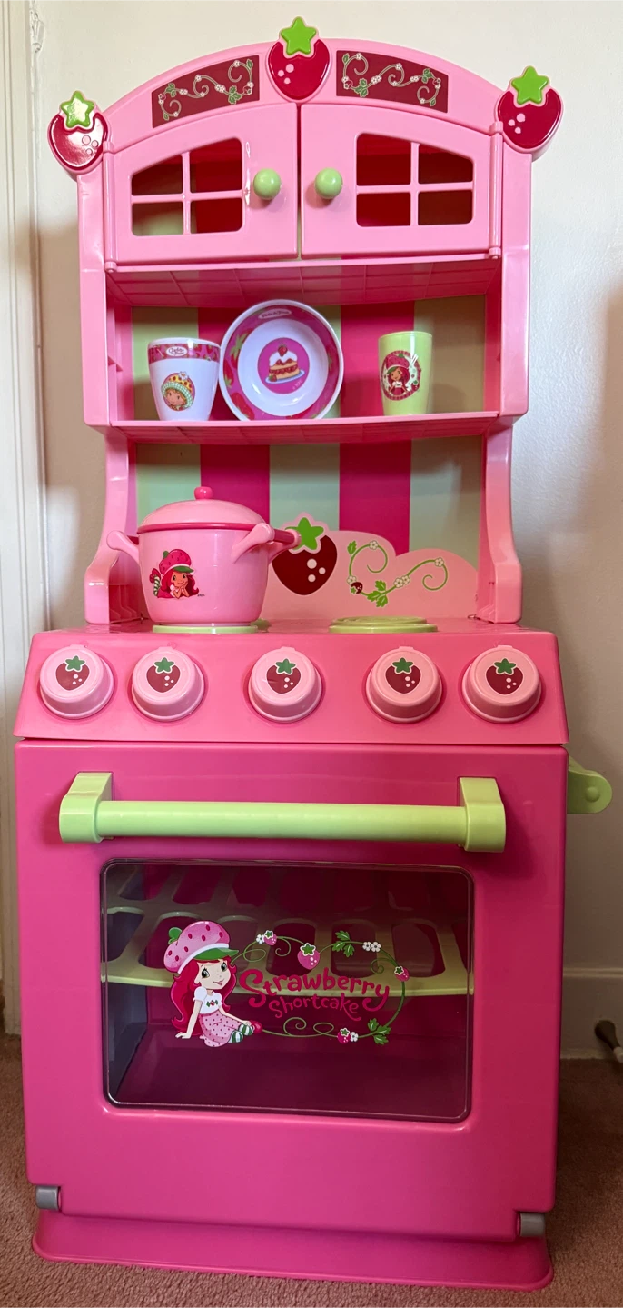 Strawberry Shortcake Toy Kitchen Playset