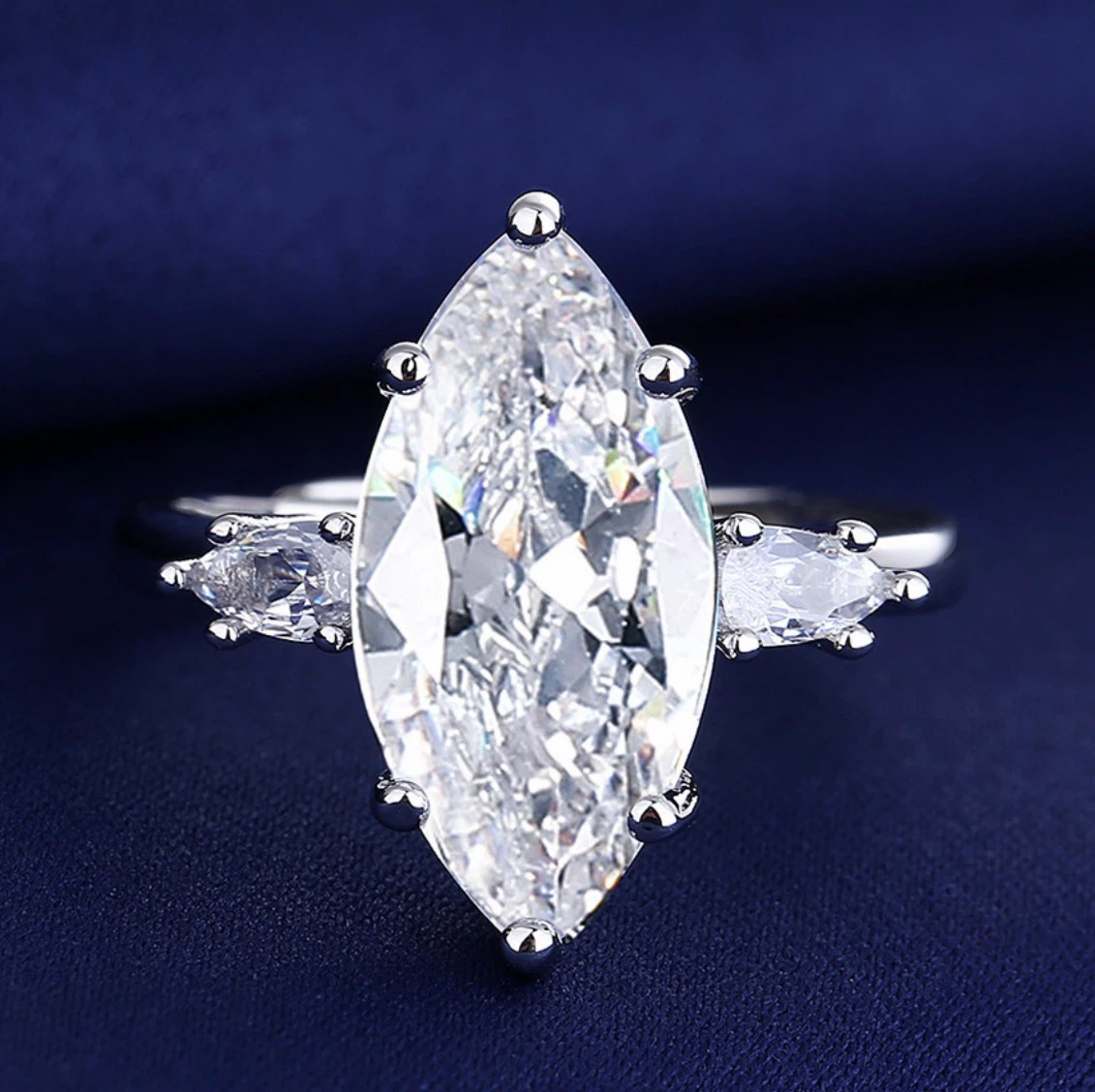 Marquise cut diamond ring - photo 2