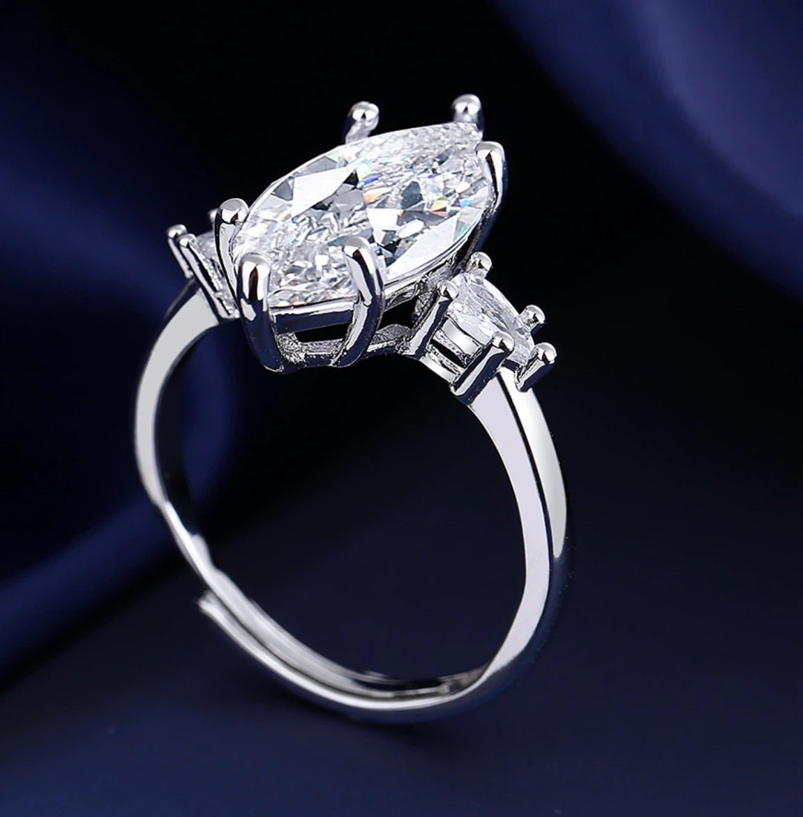 Marquise cut diamond ring - photo 3
