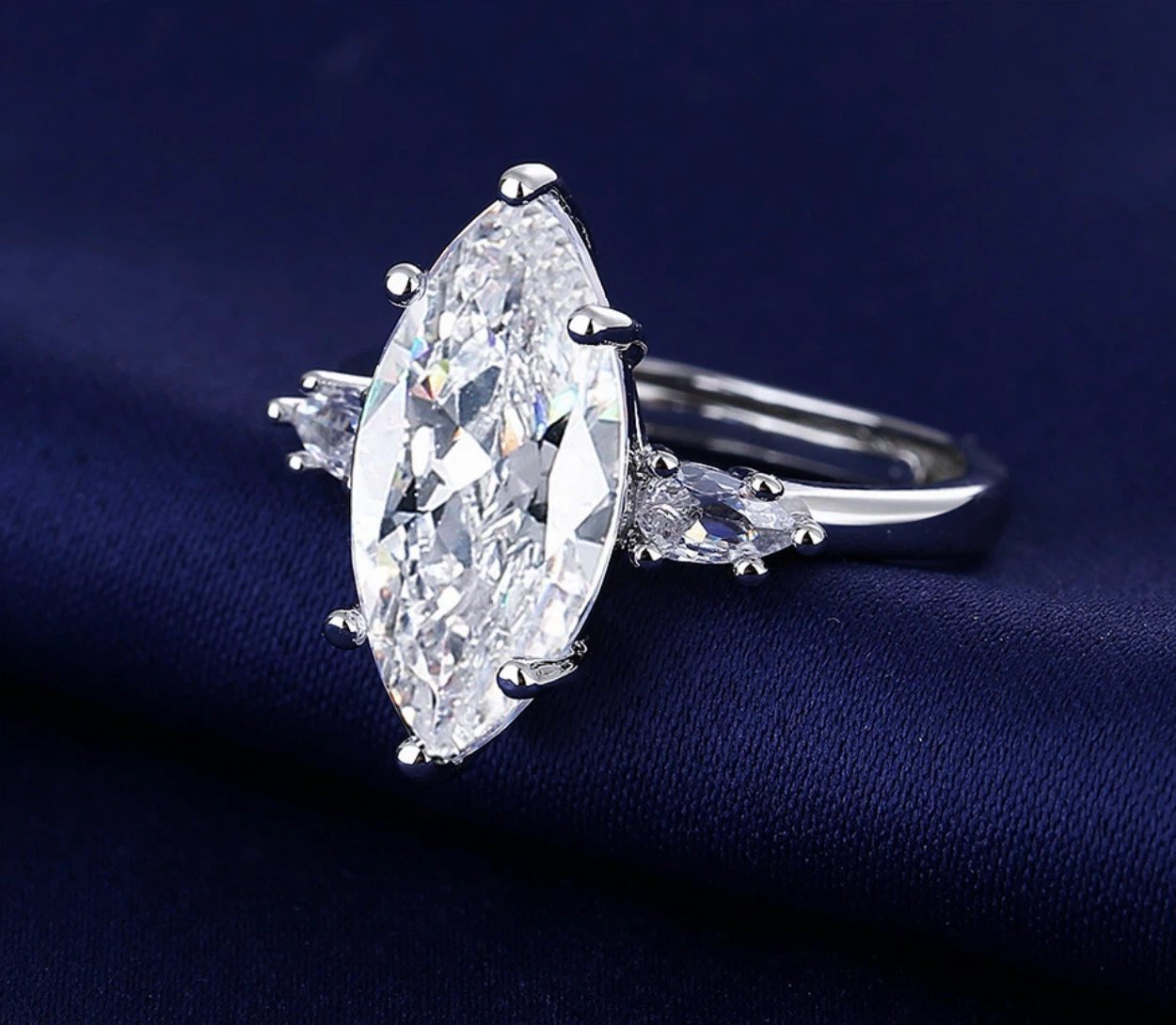 Marquise cut diamond ring - photo 5