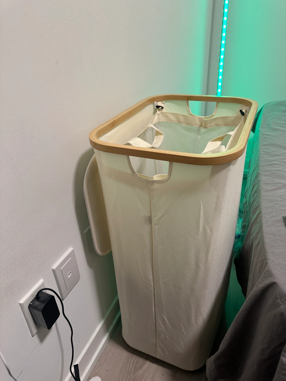 Laundry Basket w/ wheels - photo 2