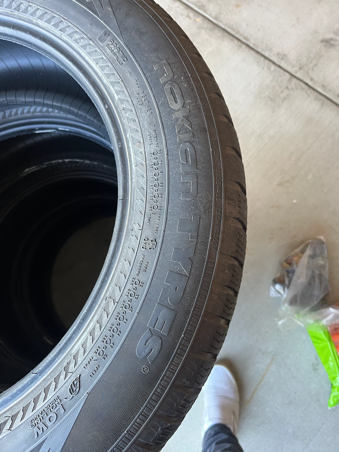 235/60R18 Nokian WR G4 SUV - photo 3