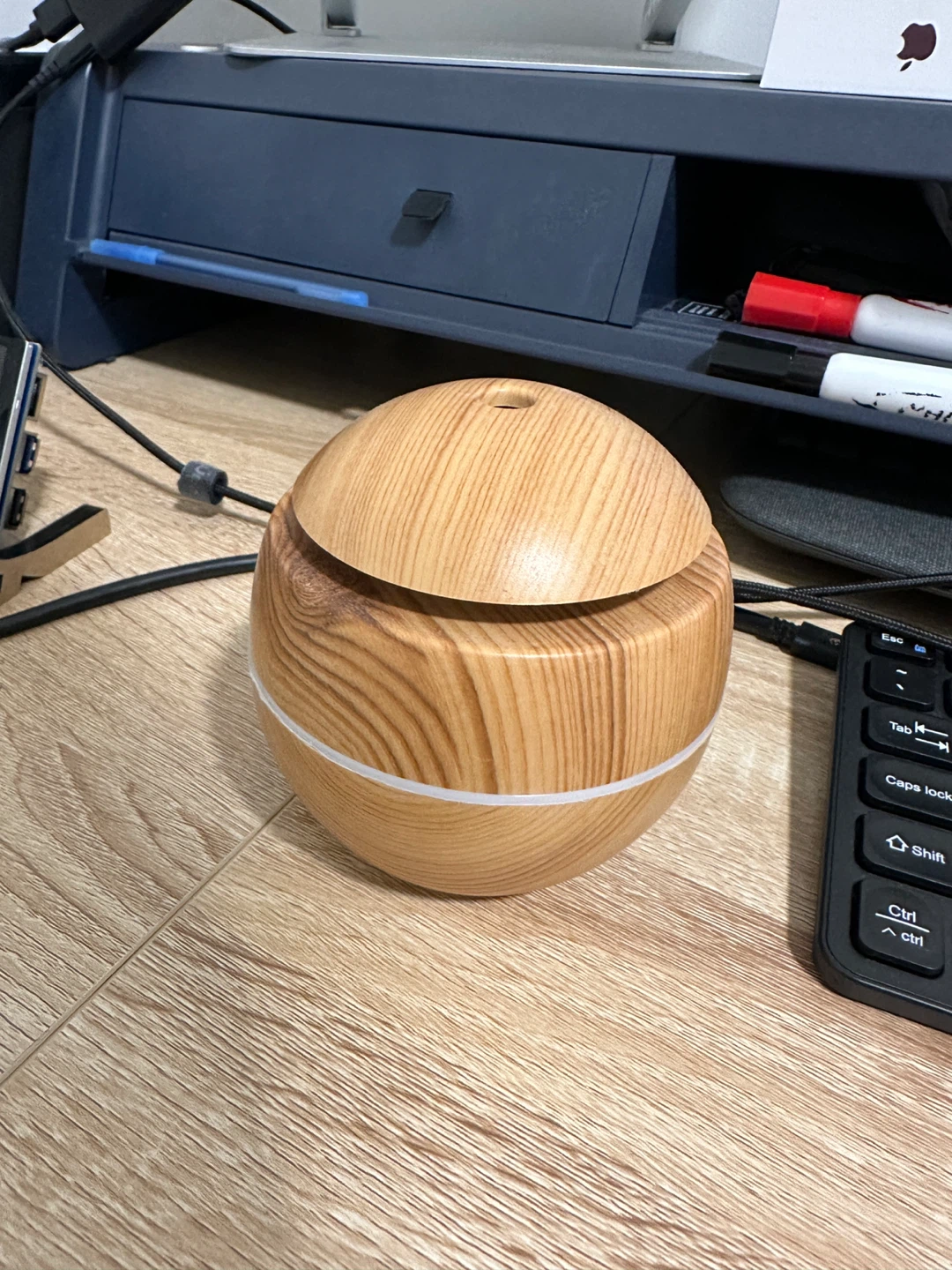 Air Humidifier with 5 unopened scents - photo 2